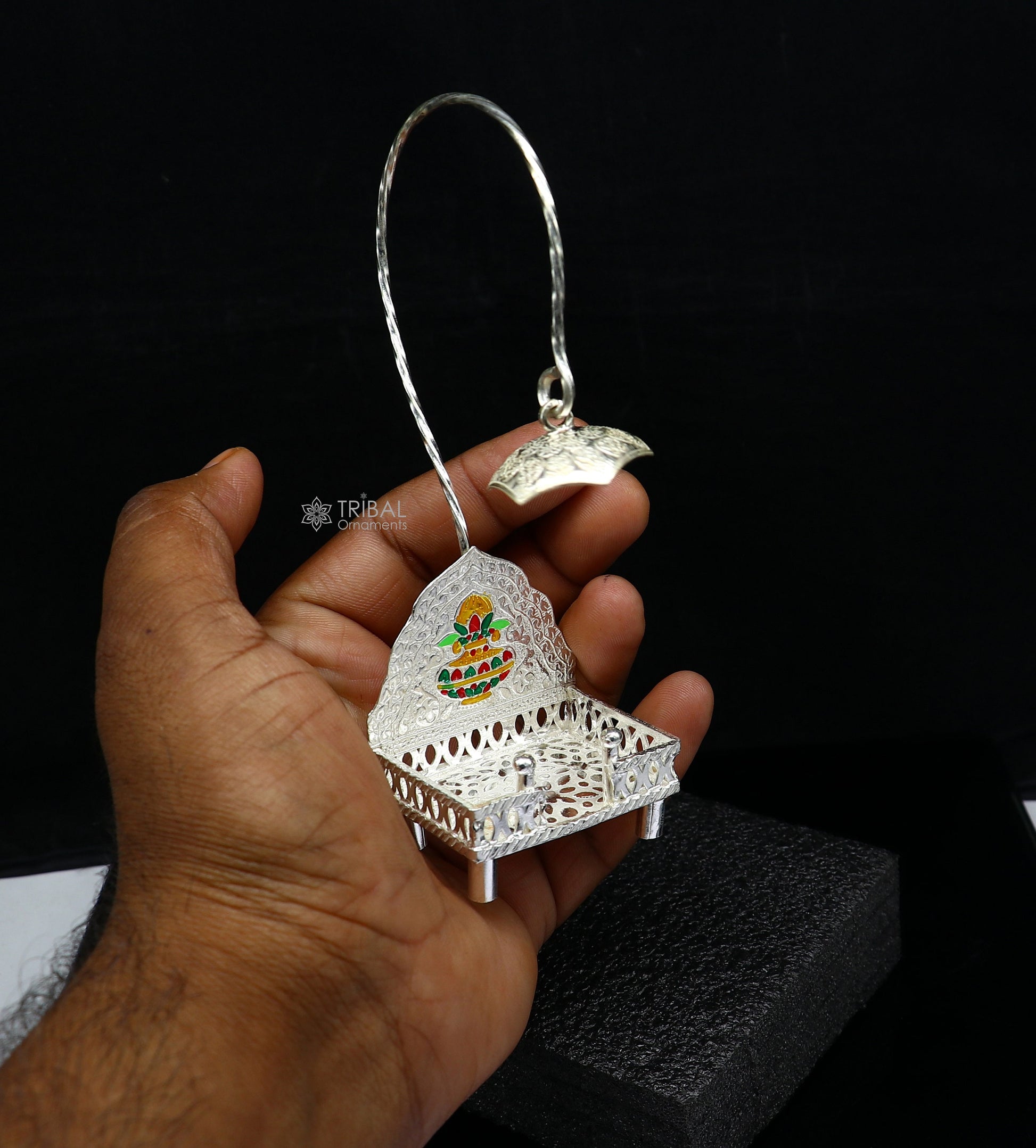 925 pure sterling silver handcrafted small singhasan, idol krishna Bal Gopala throne, god statue's chair, divine silver Chauki Aasan  su1170 - TRIBAL ORNAMENTS