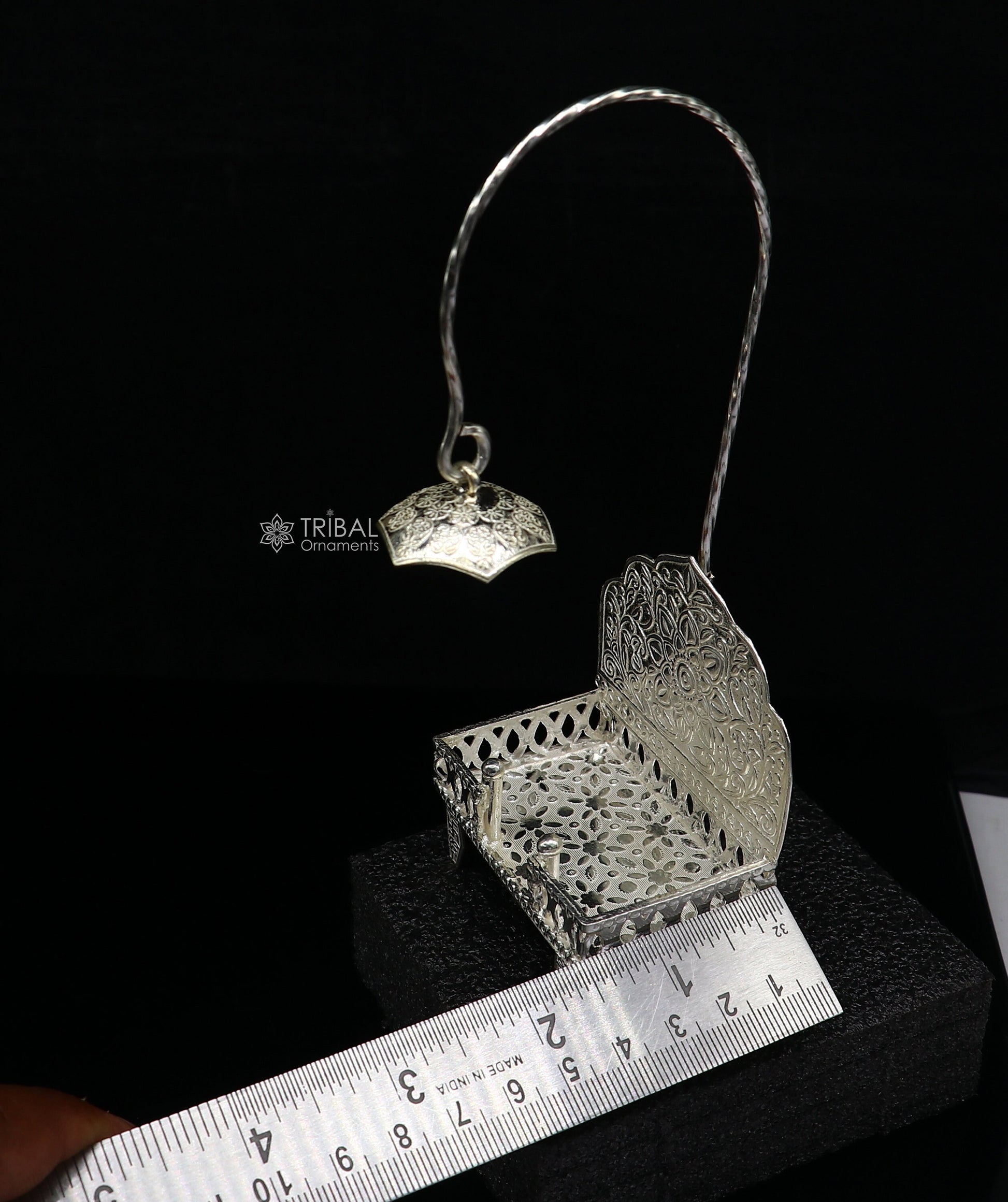 925 pure sterling silver handcrafted small singhasan, idol krishna Bal Gopala throne, god statue's chair, divine silver Chauki Aasan  su1171 - TRIBAL ORNAMENTS