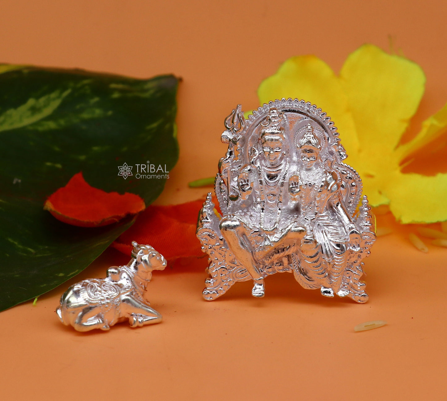 925 Sterling silver idols Lord Shiva and goddess Parwati maa and nandi divine statue figurine, puja articles best gift silver article art724 - TRIBAL ORNAMENTS