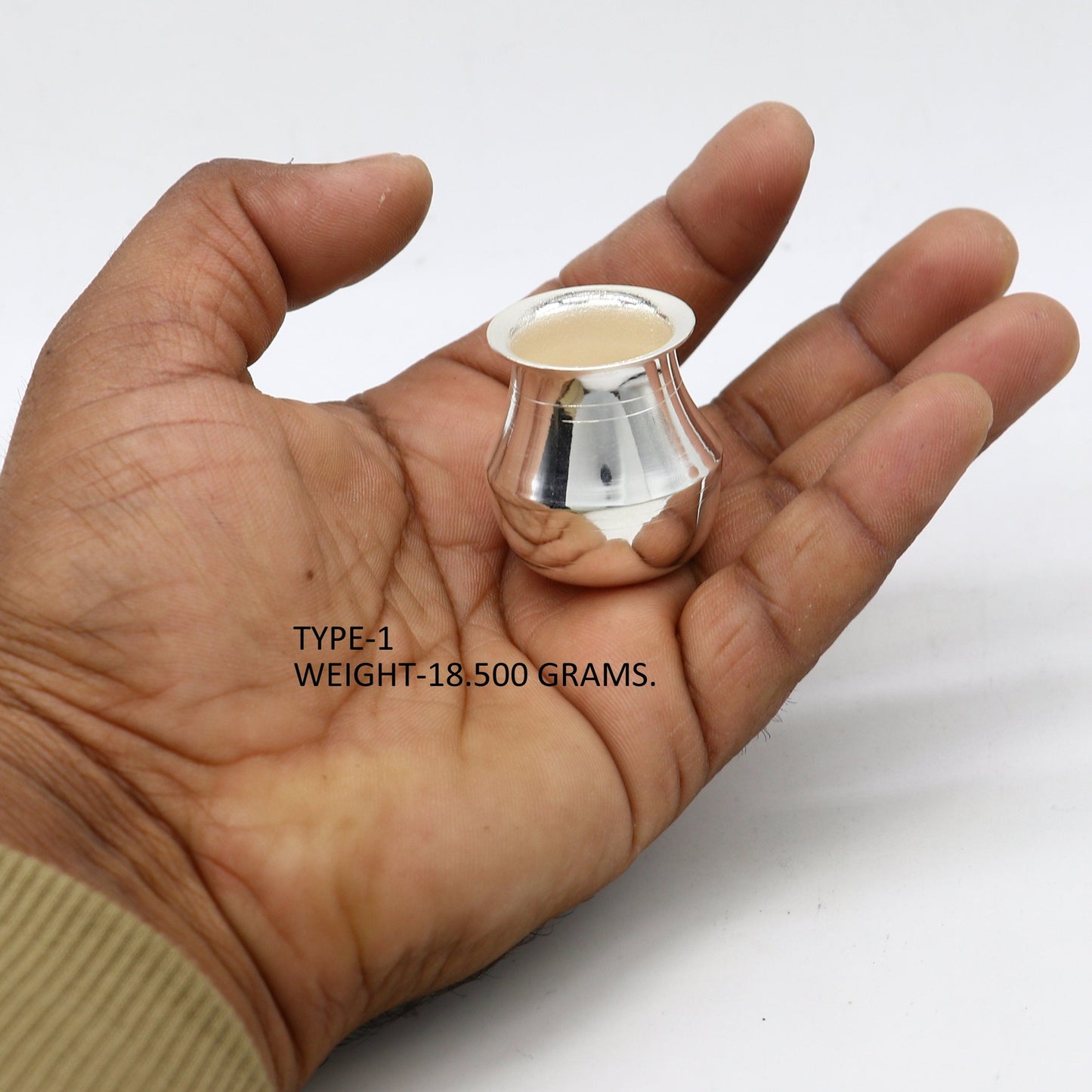 Pure 925 sterling silver handmade plain small Kalash or pot, unique special silver puja article, water or milk kalash pot india su1236 - TRIBAL ORNAMENTS