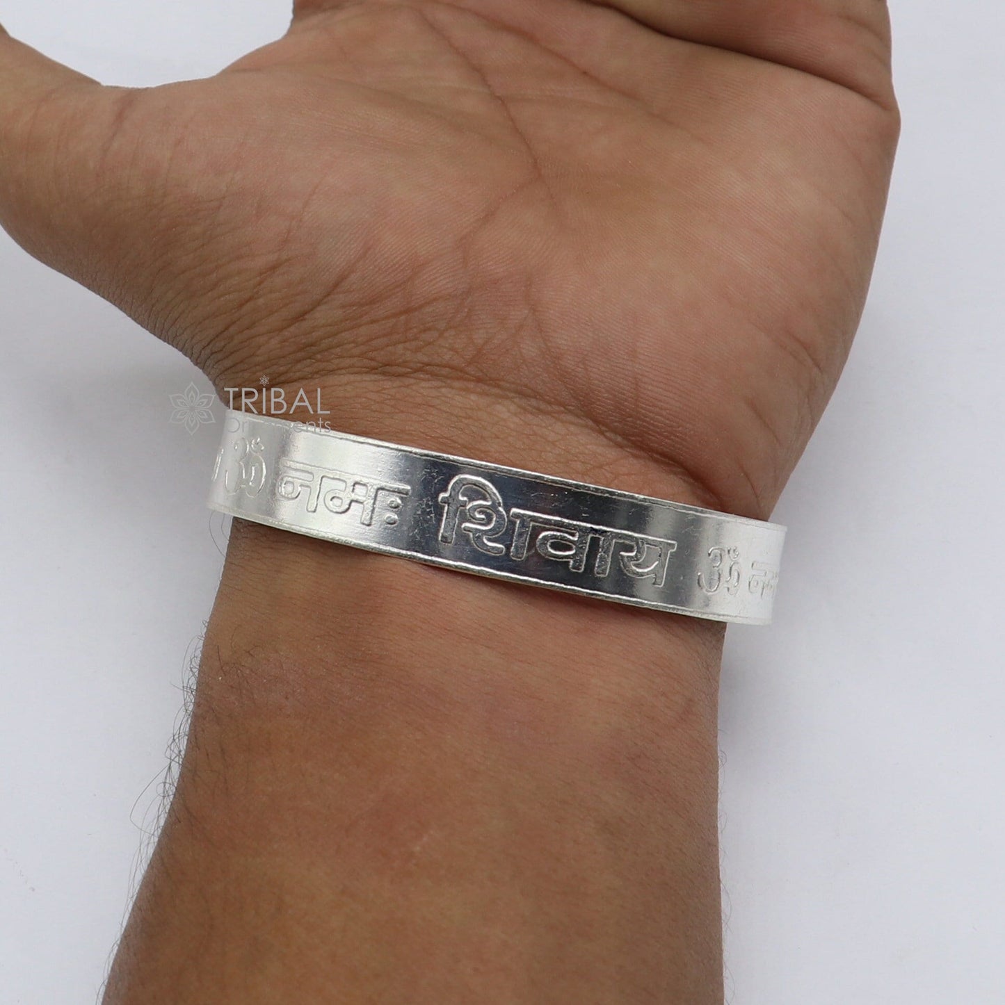 Handmade 925 Sterling silver solid cuff kada bracelet mantra bracelet "aum namah shivay "Mantra Divine cuff kada bracelet nsk210 - TRIBAL ORNAMENTS