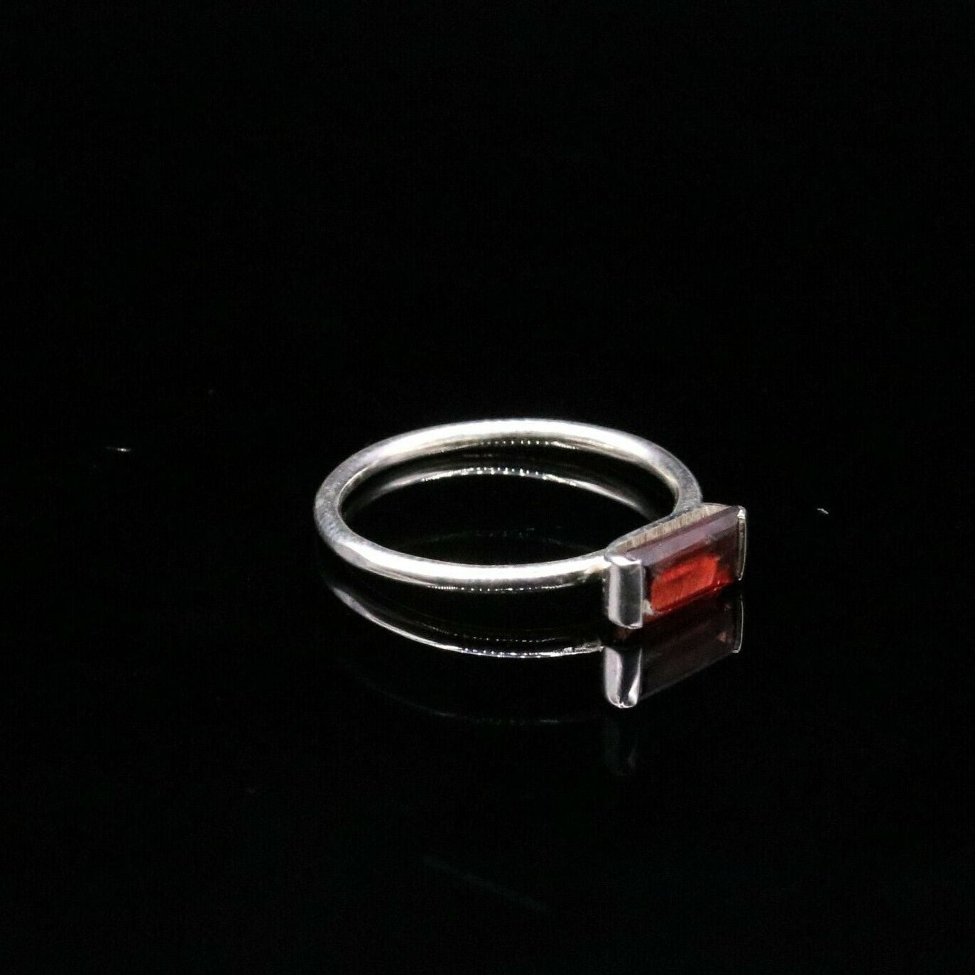 925 STERLING SILVER RED GARNET STONE RING UNISEX GIFTING BAND TINY RING sr189 - TRIBAL ORNAMENTS