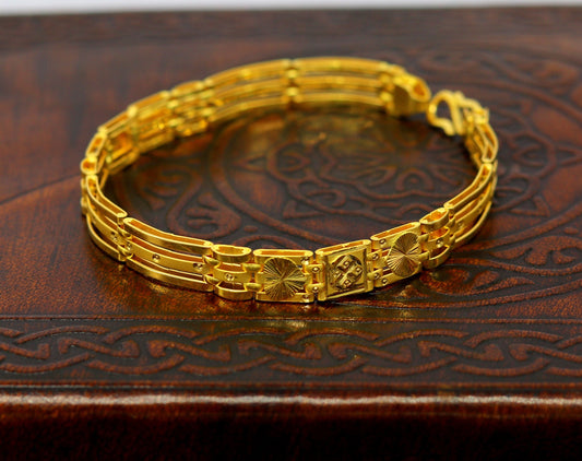 22kt yellow gold diamond cut flexible bracelet by Tribal Ornaments, stylish unisex jewelry with handmade design and 916 hallmark.