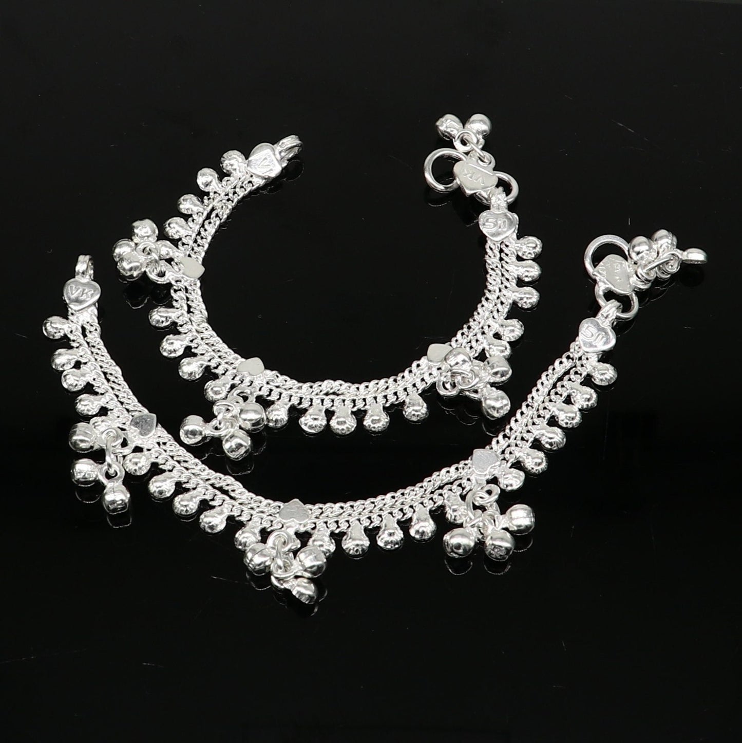 Handmade 6-inch solid sterling silver baby anklet with unisex design, customized charm, ideal for kids' ankle jewelry.