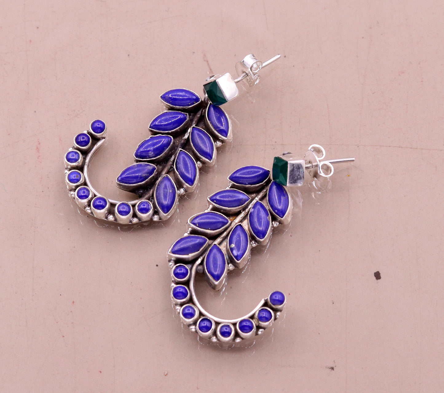 925 Sterling silver leaf-style designer gemstone jadau stud earring by TRIBAL ORNAMENTS, handcrafted silver ear jewelry.