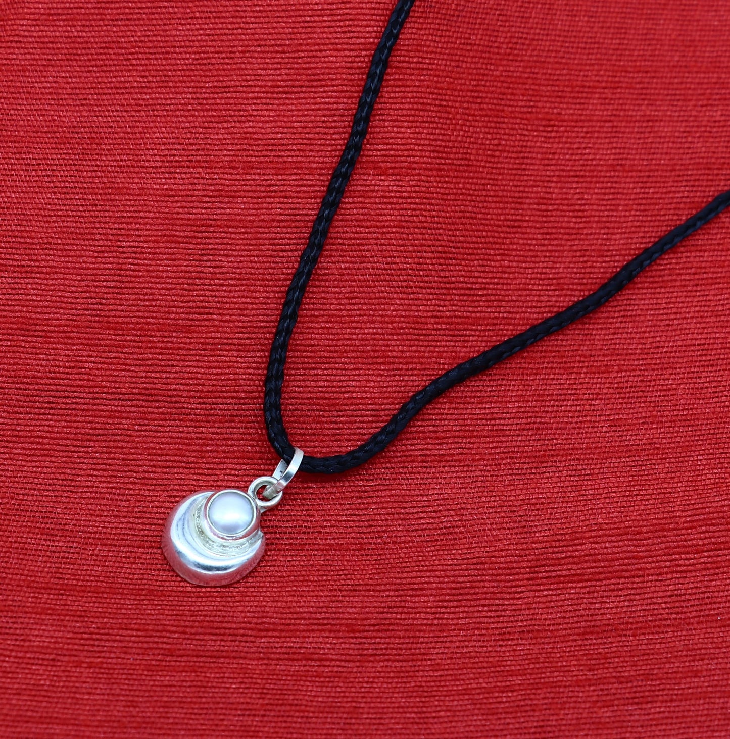 925 sterling silver handmade moon pendant with natural pearl, stunning unisex pearl moon pendant, best gifting jewelry from india ssp650 - TRIBAL ORNAMENTS