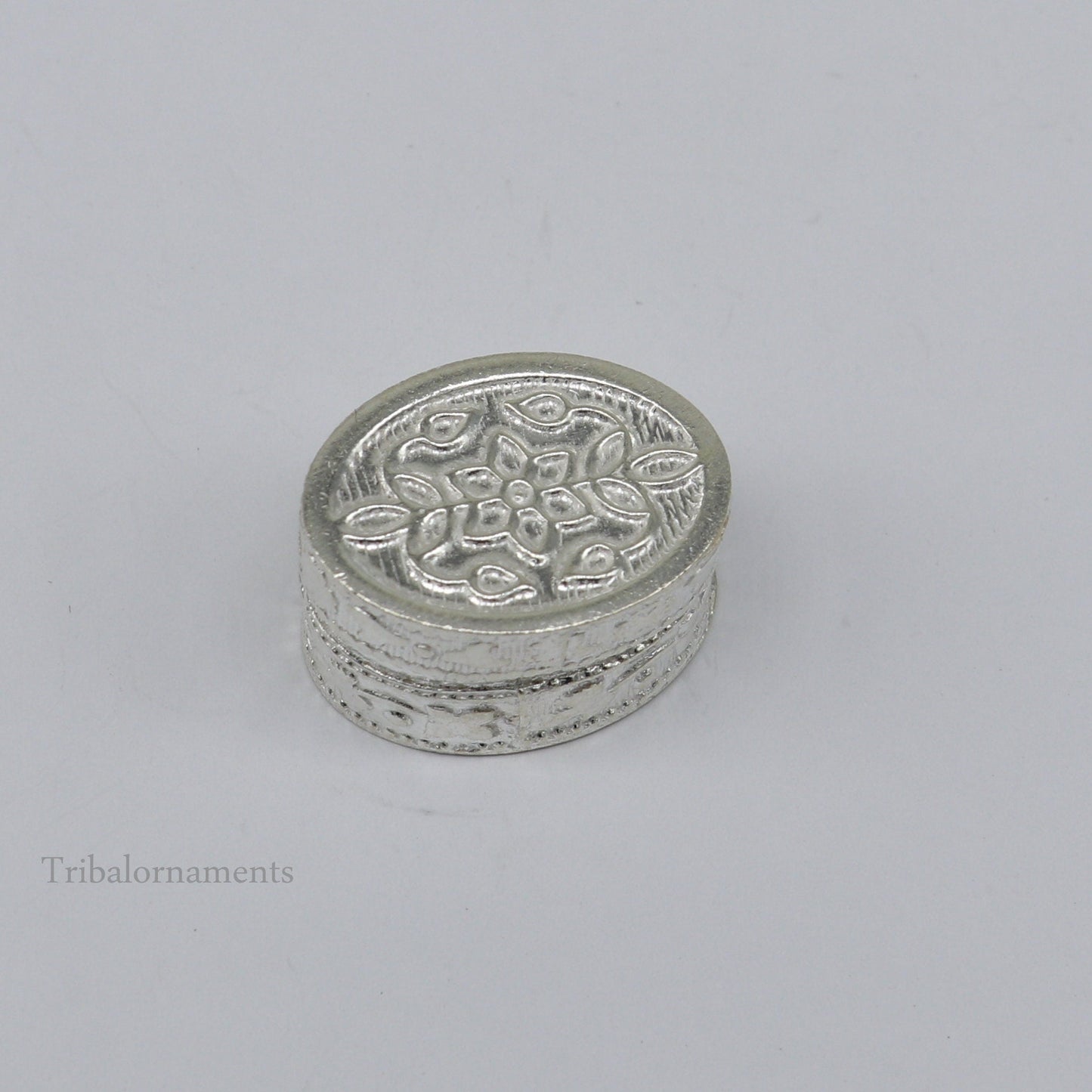 925 sterling silver trinket box with oval shape, tribal ornaments design, perfect for jewelry or eyeliner storage.