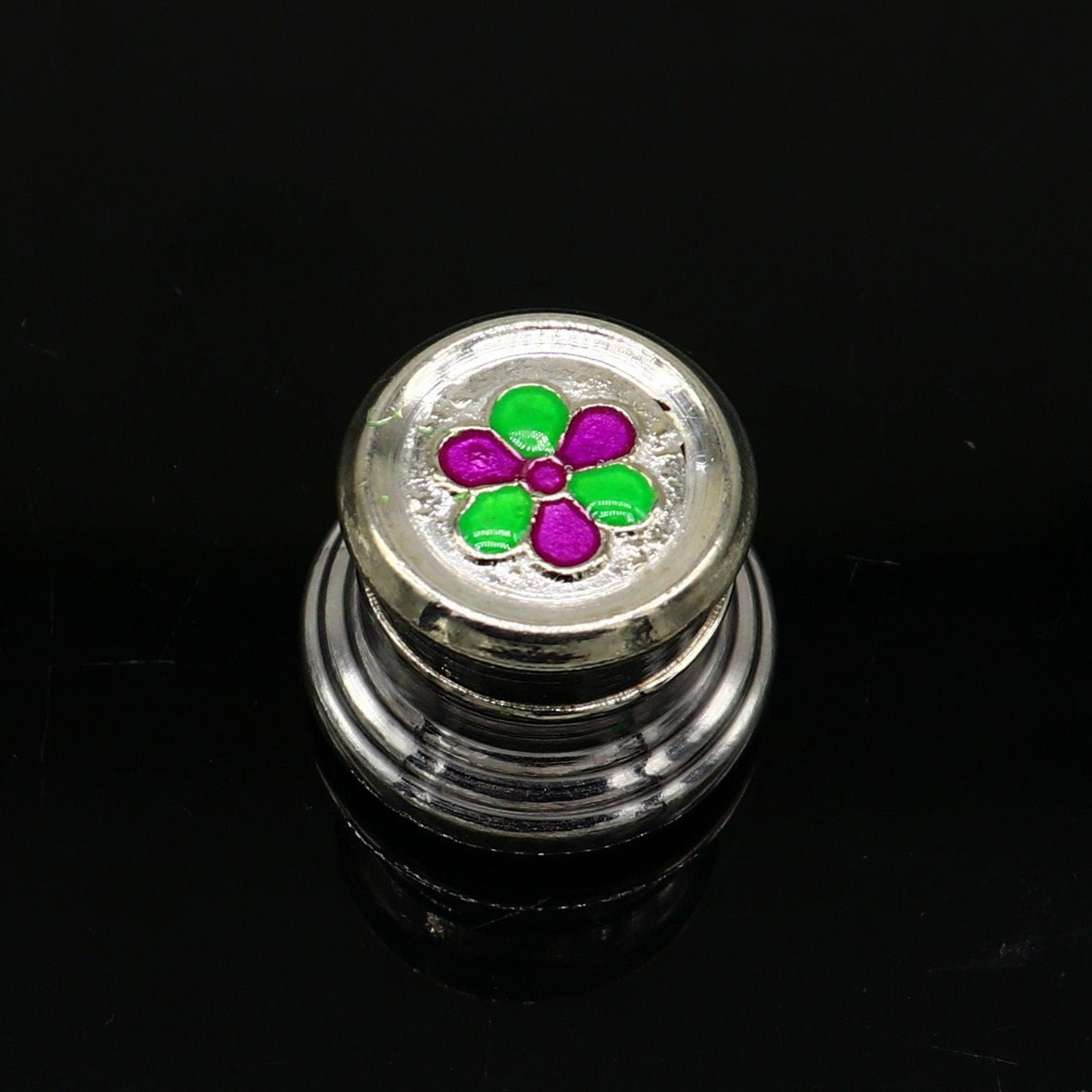 999 pure silver trinket box, kajal box brides round shape box flower design box , container tobacco box, eyeliner Sindur box gifting stb807 - TRIBAL ORNAMENTS