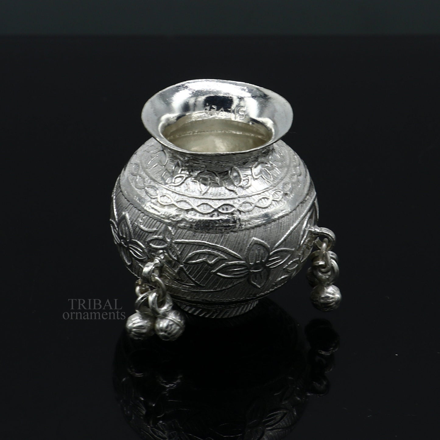 Exclusive 925 sterling silver handmade plain small Kalash or pot, unique special silver puja article, water or milk kalash pot india su704 - TRIBAL ORNAMENTS