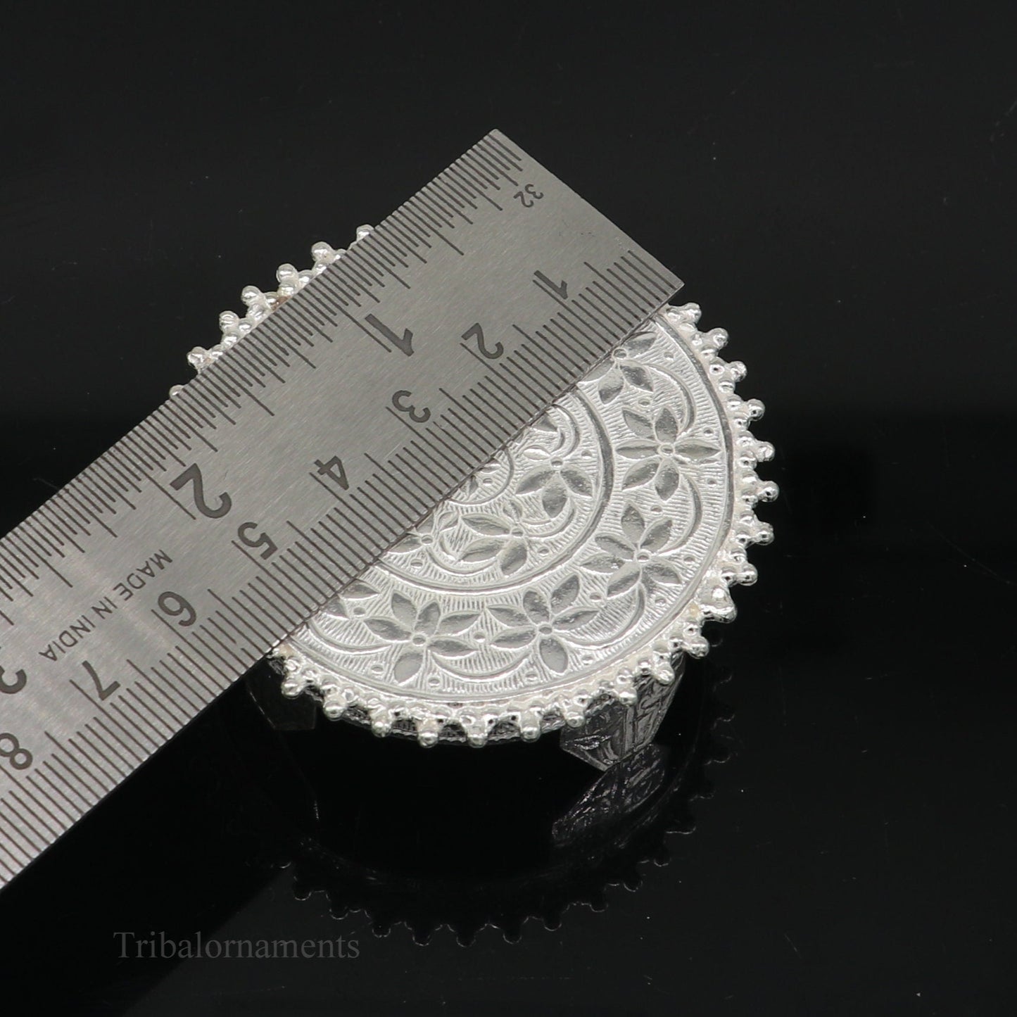 Vintage design Sterling silver handmade customize small round shape table/bazot/chouki, excellent home puja utensils temple art su429 - TRIBAL ORNAMENTS