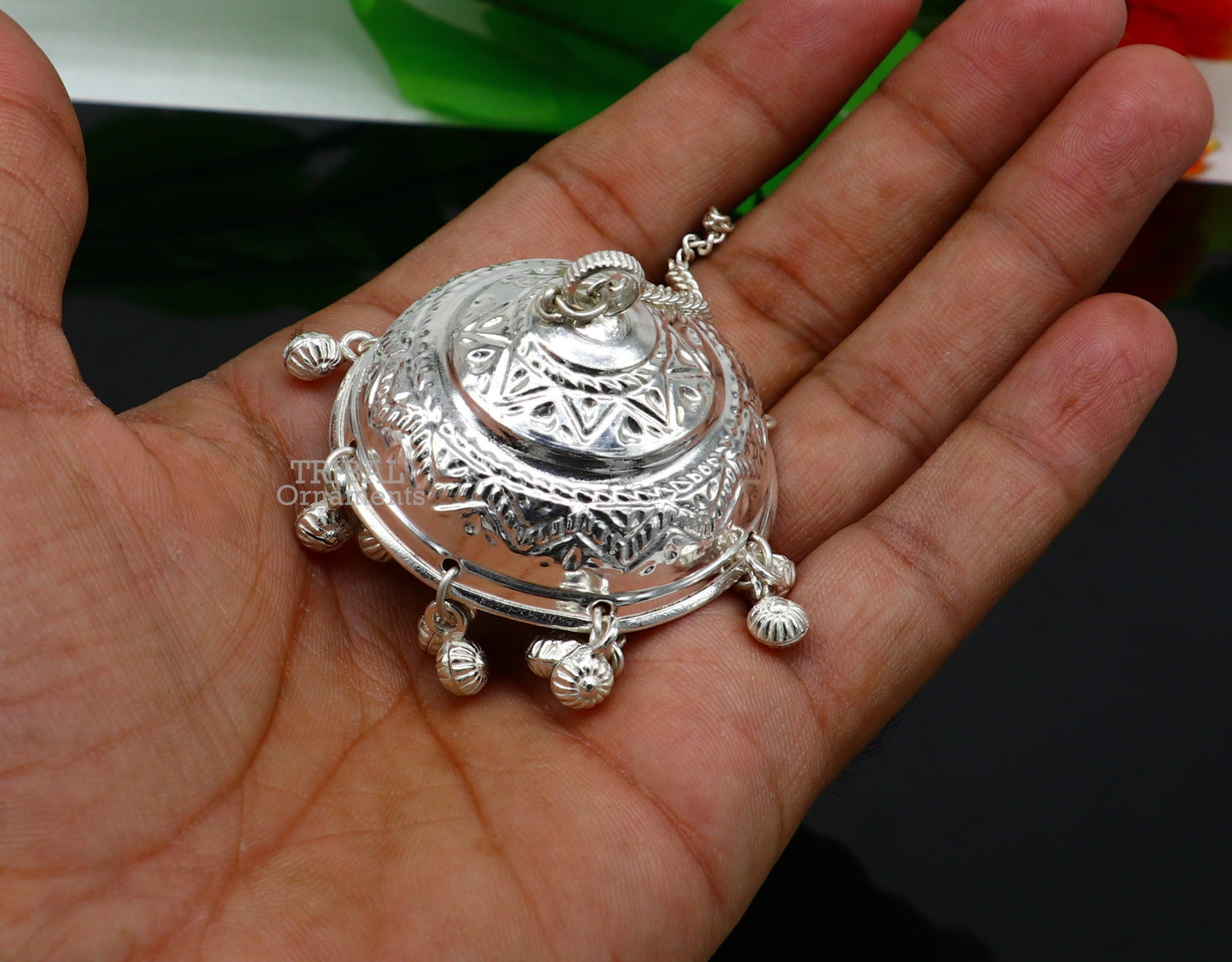 Vintage style handmade sterling silver hindu lord umbrella chhatar chattra with amazing hanging jingle bells. best temple article su752 - TRIBAL ORNAMENTS