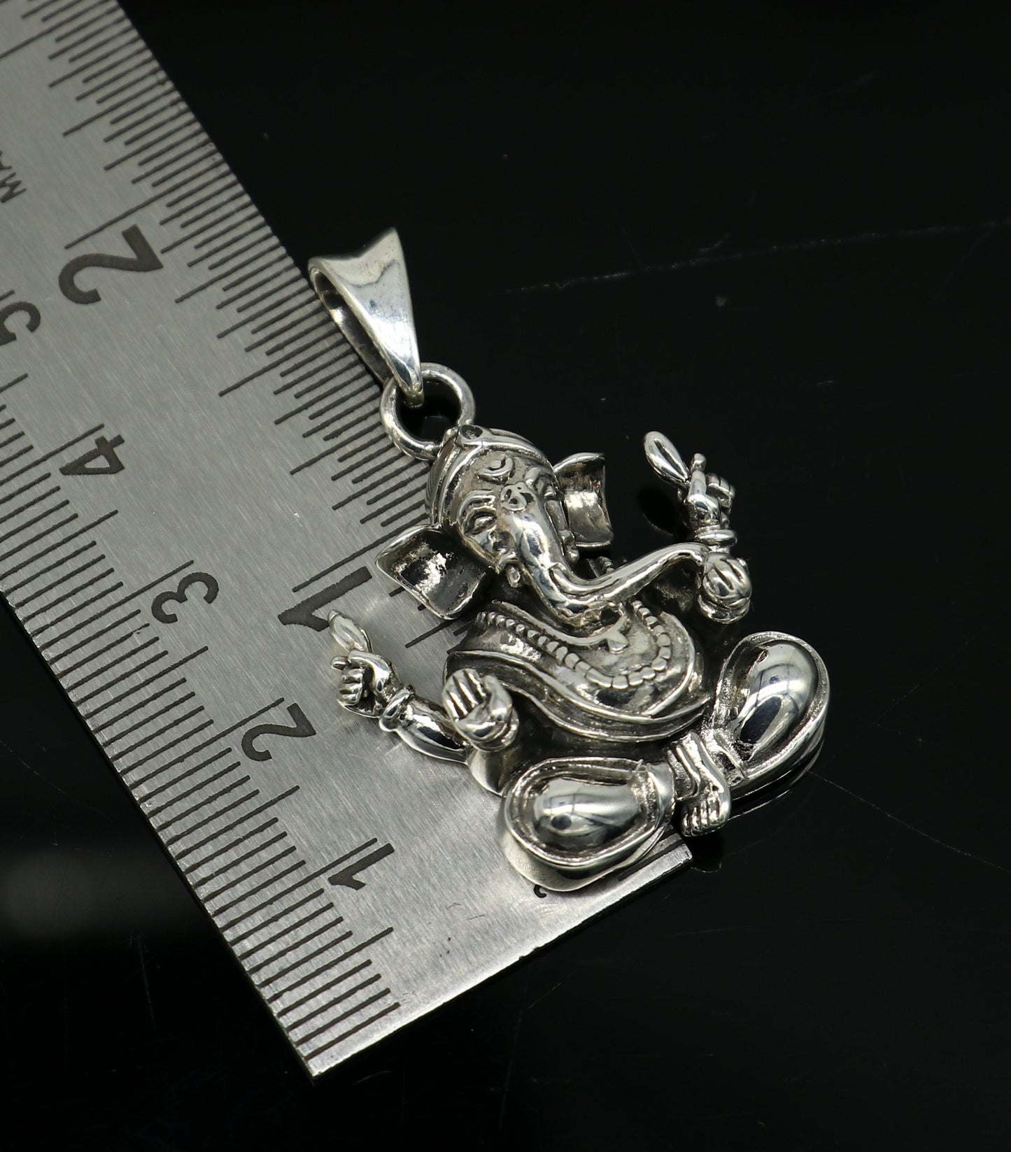 Sterling silver Lord Ganesha pendant by TRIBAL ORNAMENTS, vintage handmade jewelry, stylish unisex personalized pendant.