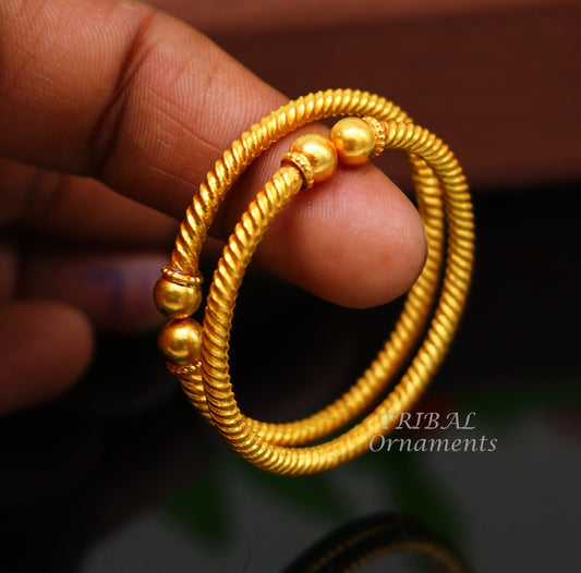 22K yellow gold handmade baby bangle with vintage ball face design, hallmarked and certified, for kids from TRIBAL ORNAMENTS.