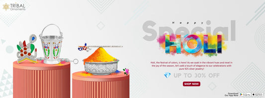 Why are silver bucket and pichkari popular gifts for Holi celebrations?