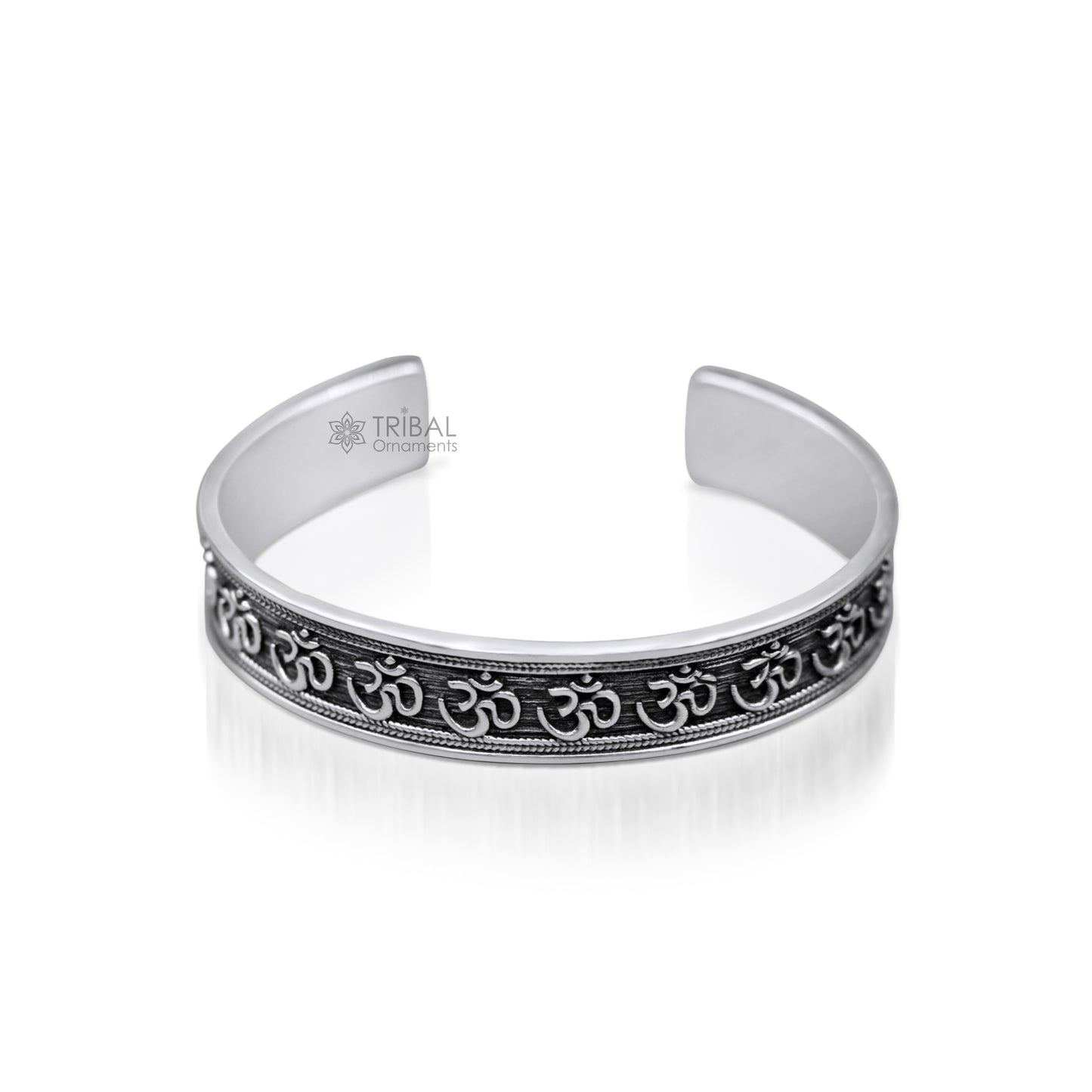 925 sterling Stylish handcrafted silver 'AUM' mantra bangle bracelet adjustable kada unisex ethnic stylish fashionable jewelry india nsk140