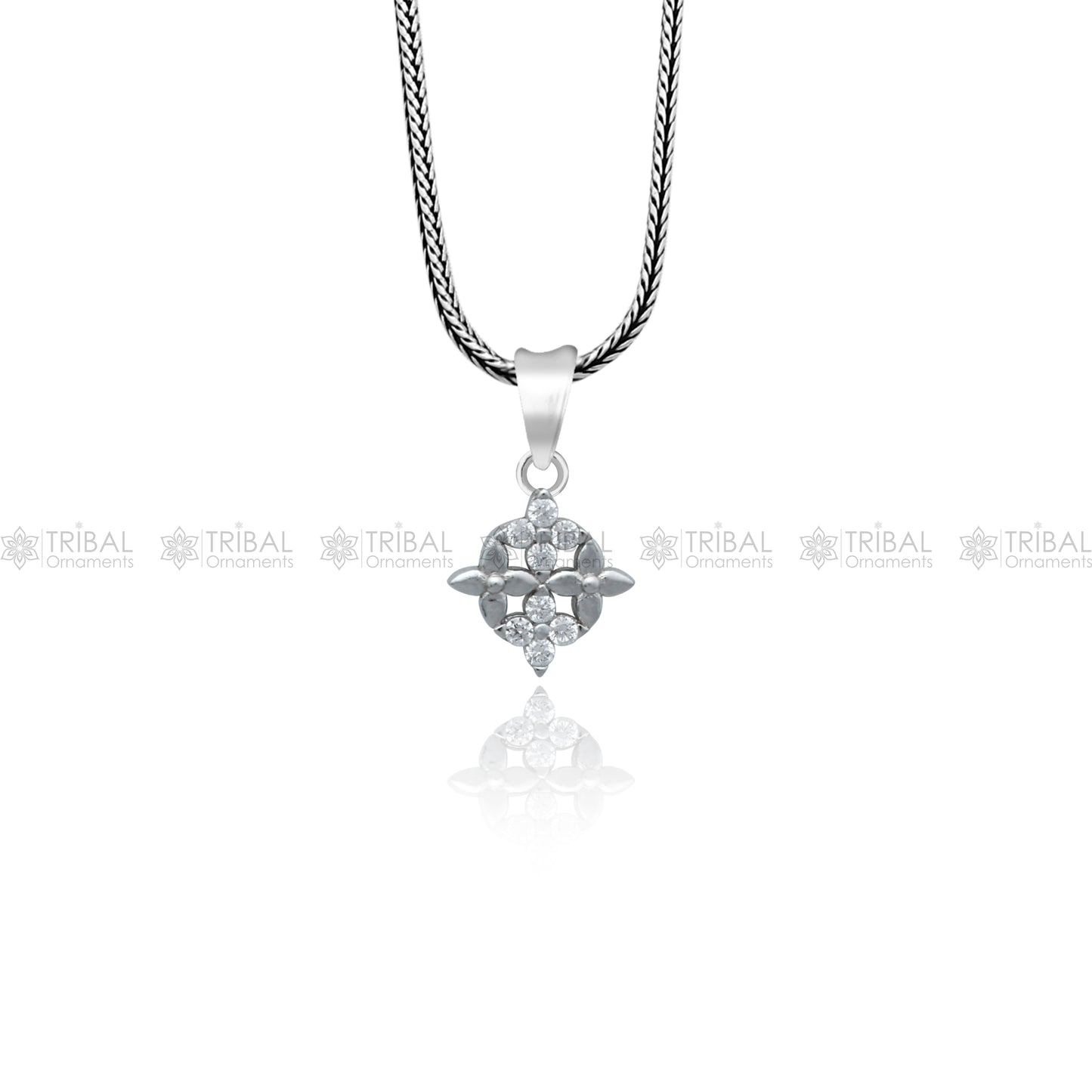 925 Sterling silver unique diamond  pendant nsp943