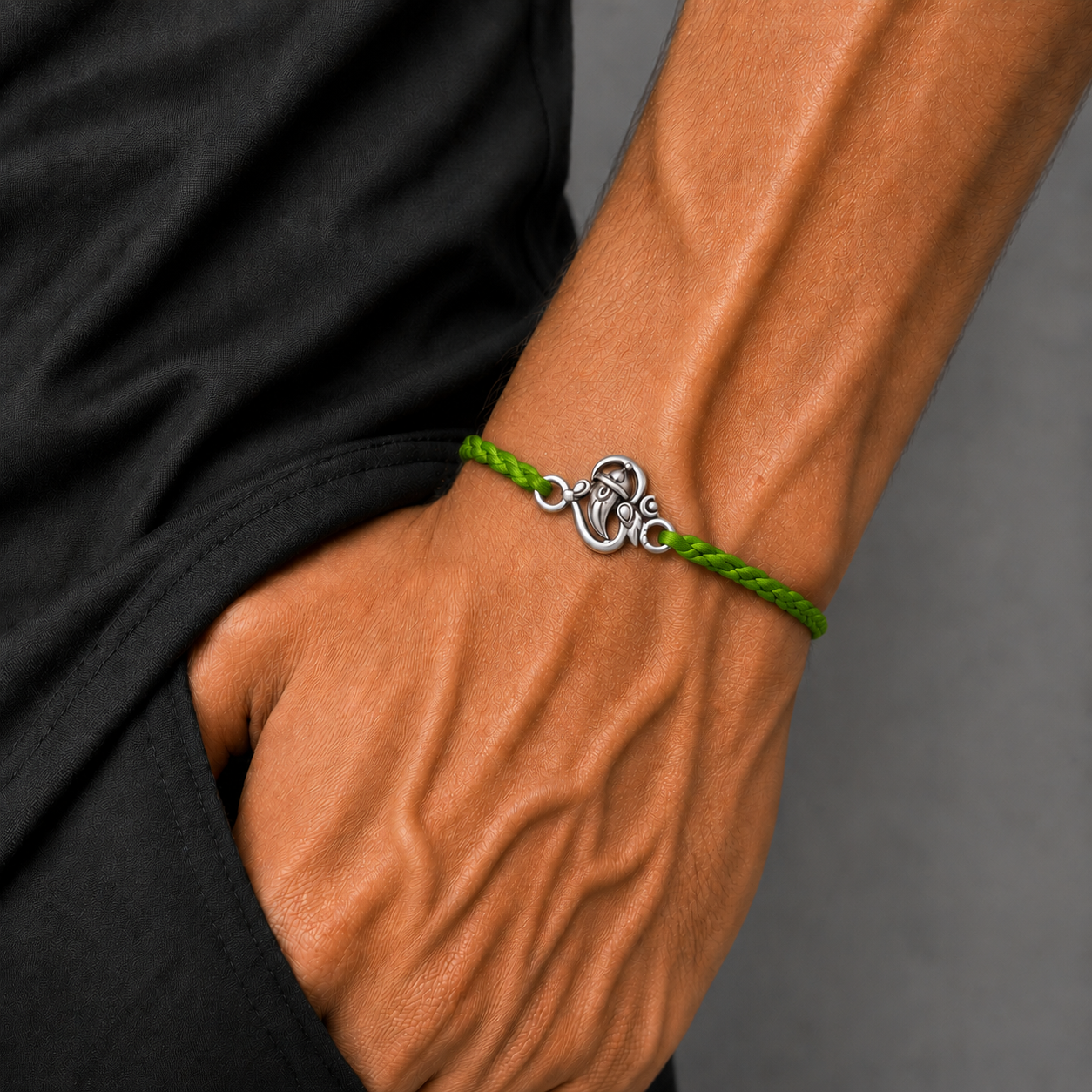 925 Sterling silver Ganesha design thread rakhi bracelet rk322