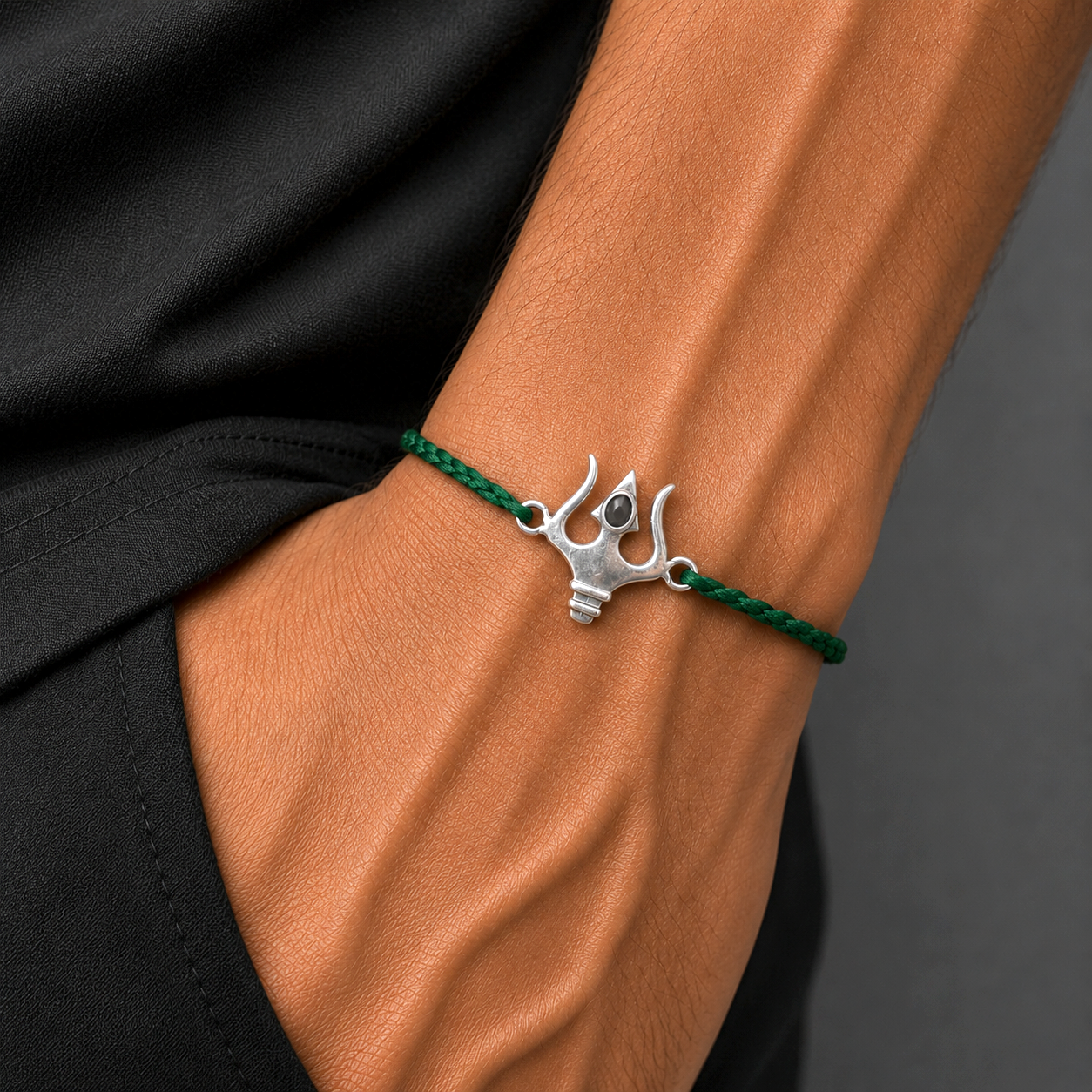 925 sterling silver Trishul / Trident design thread rakhi bracelet rk380