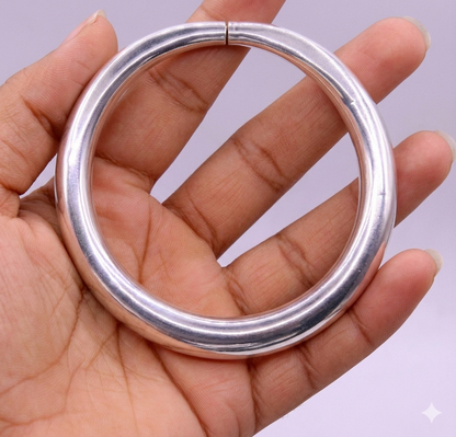 Sterling silver vintage open face bangle bracelet with plain design, handmade unisex cuff by TRIBAL ORNAMENTS, India.
