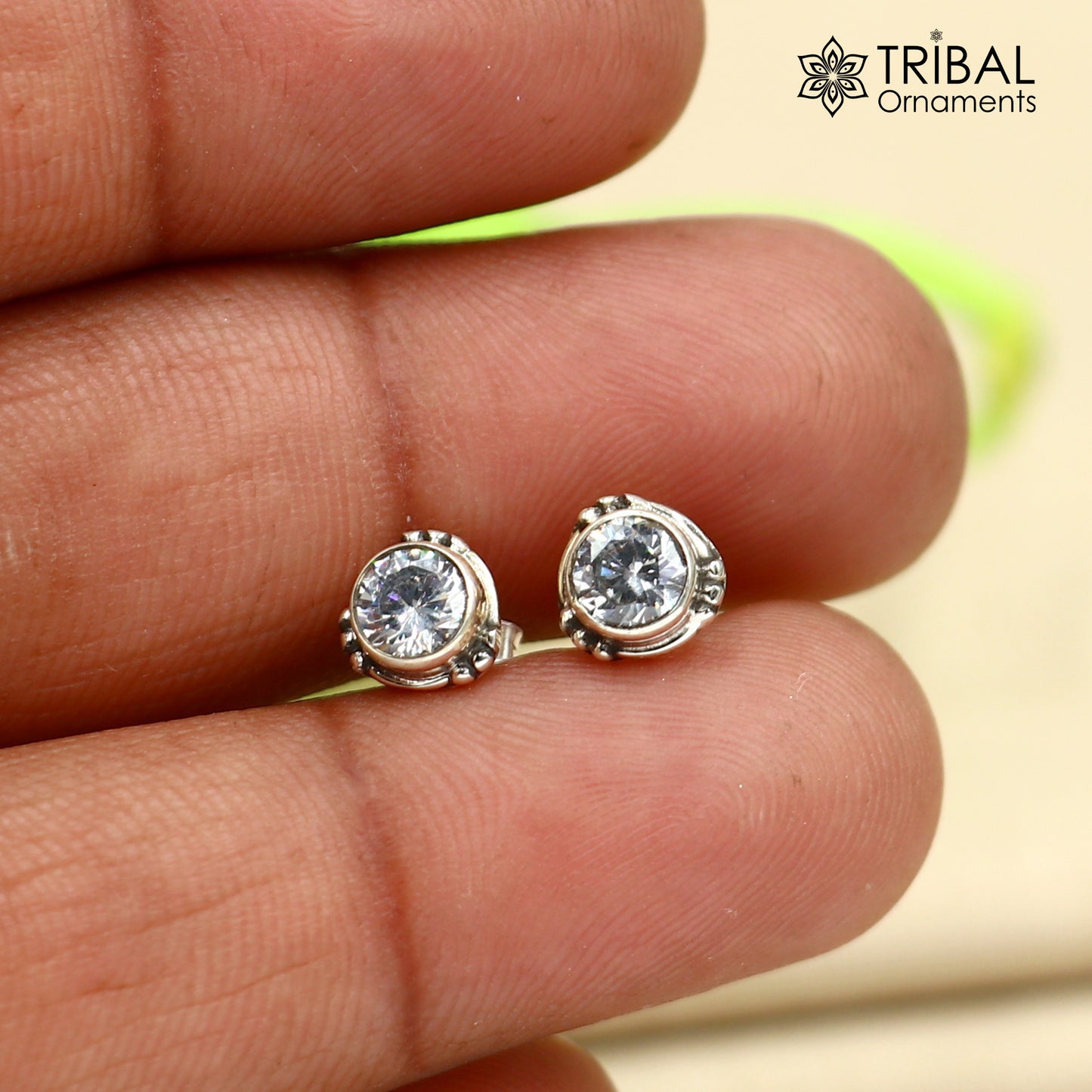 925 sterling silver gorgeous round shape white stone stud earring best unisex jewelry s1417