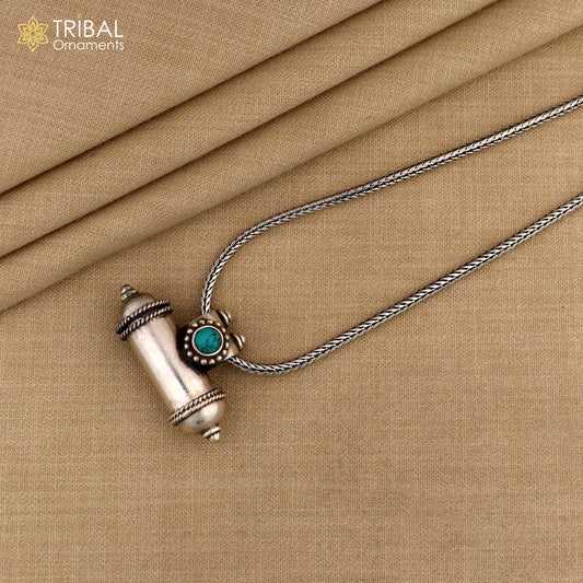925 sterling silver handmade Amulet box pendant with fabulous blue turquoise stone, excellent vintage design tribal ethnic jewelry nsp320