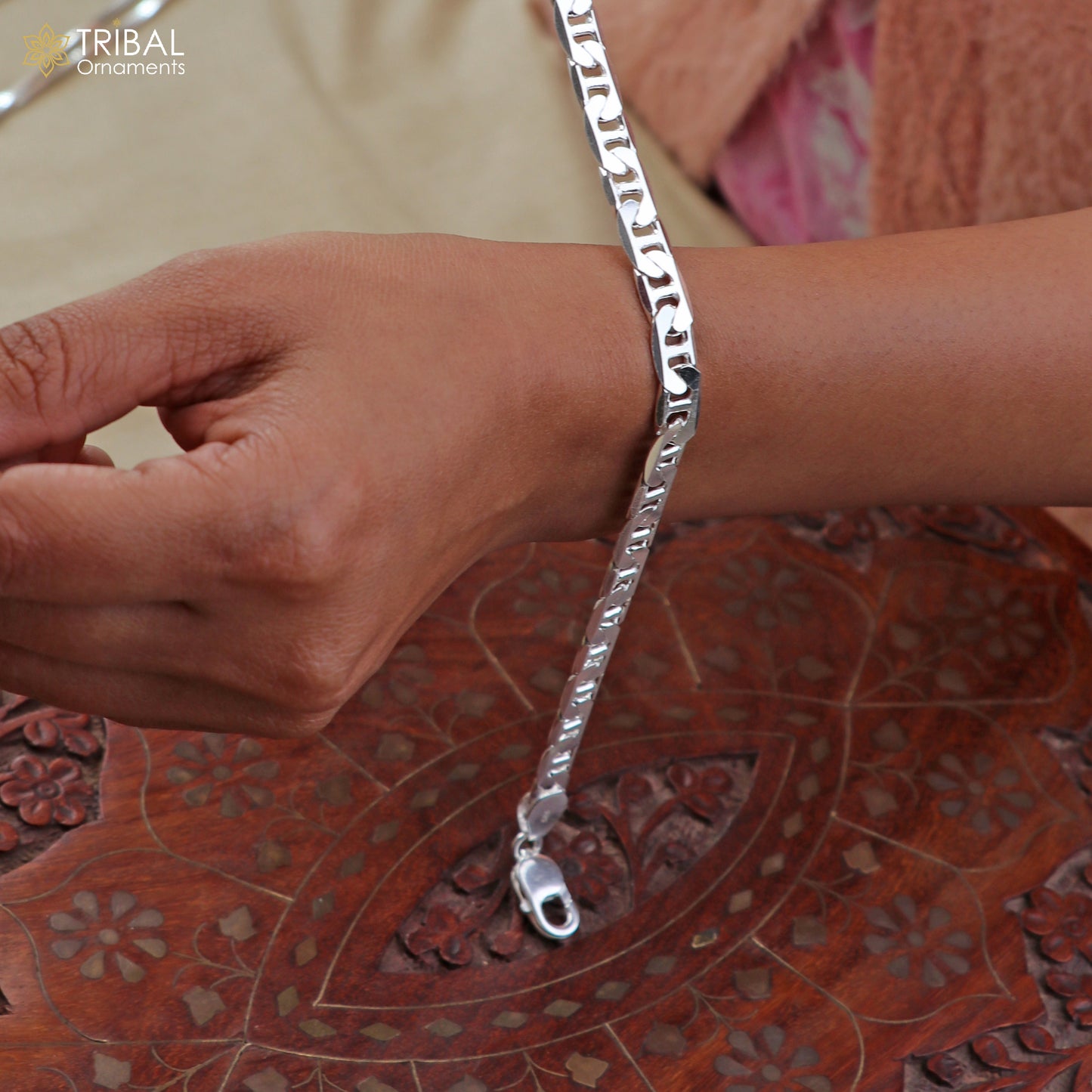 Sterling silver 8.5-inch mariner link chain bracelet by Tribal Ornaments, unisex jewelry, perfect for gifting, shiny and elegant.