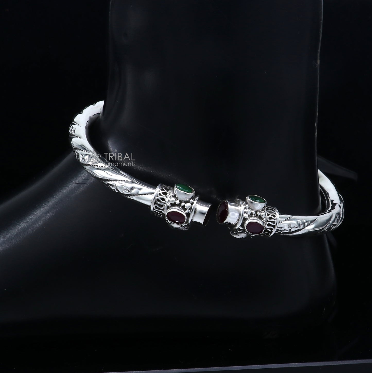 925 sterling silver stylish design ankle kada, ankle bangle bracelet with gorgeous green and red stone nsfk120