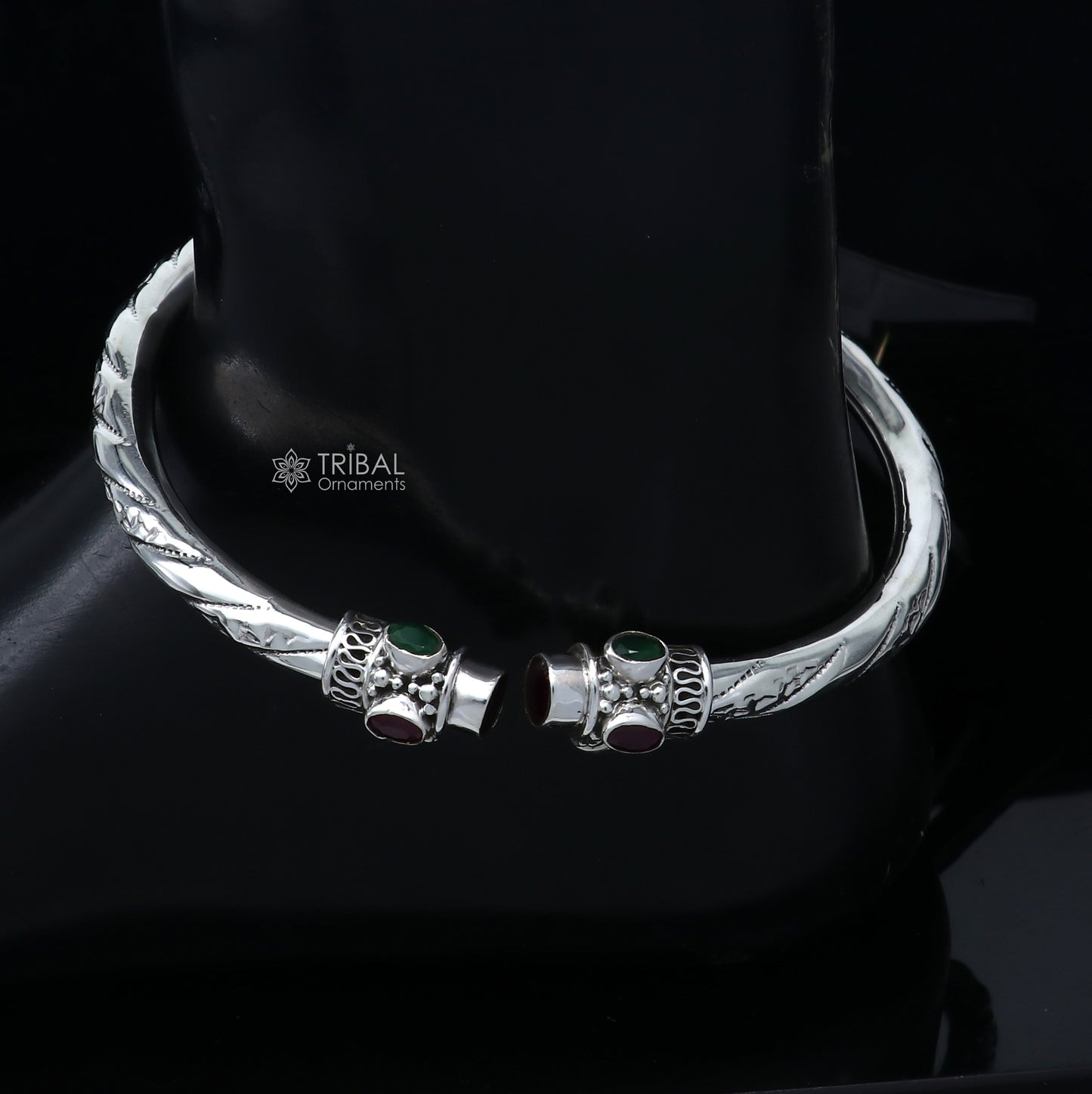 925 sterling silver stylish design ankle kada, ankle bangle bracelet with gorgeous green and red stone nsfk120