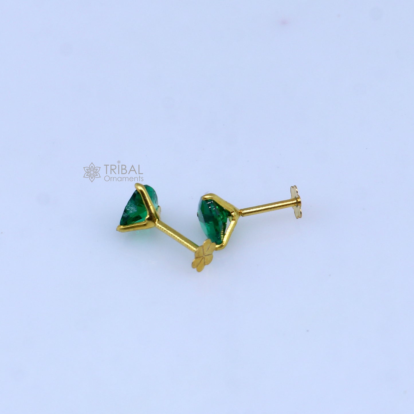 14Kt yellow gold green diamond stud earring for unisex er189