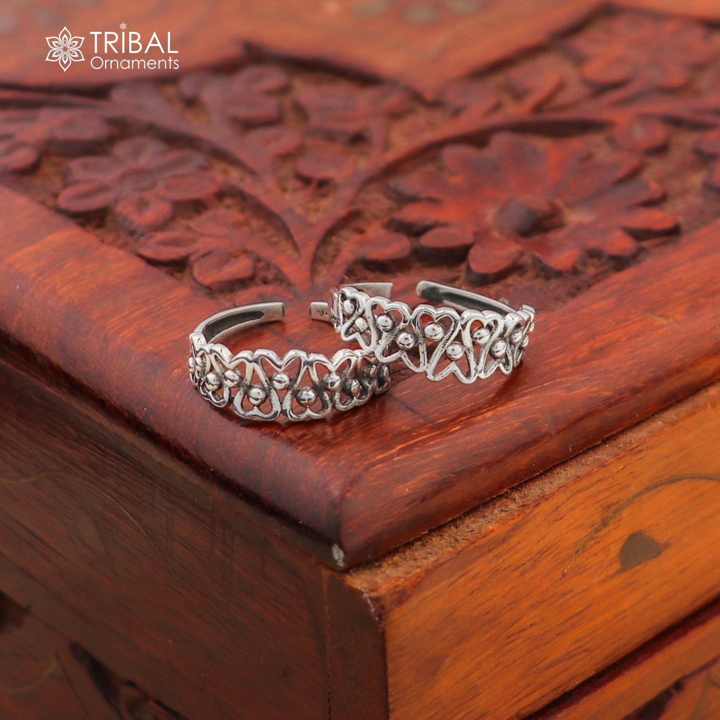 925 sterling silver uniquely handcrafted flower style oxidized toe rings. best brides wedding jewelry tribal jewelry ytr17
