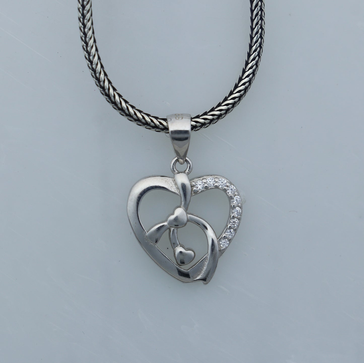 925 Sterling silver heart design diamond pendant nsp934