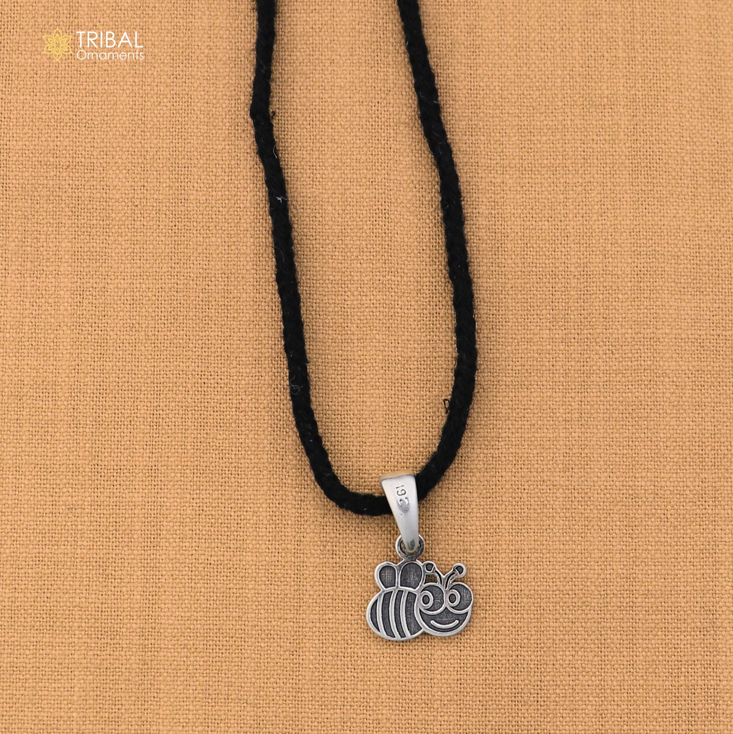 925 sterling silver bee charm Pendant stylish unisex jewelry nsp1136