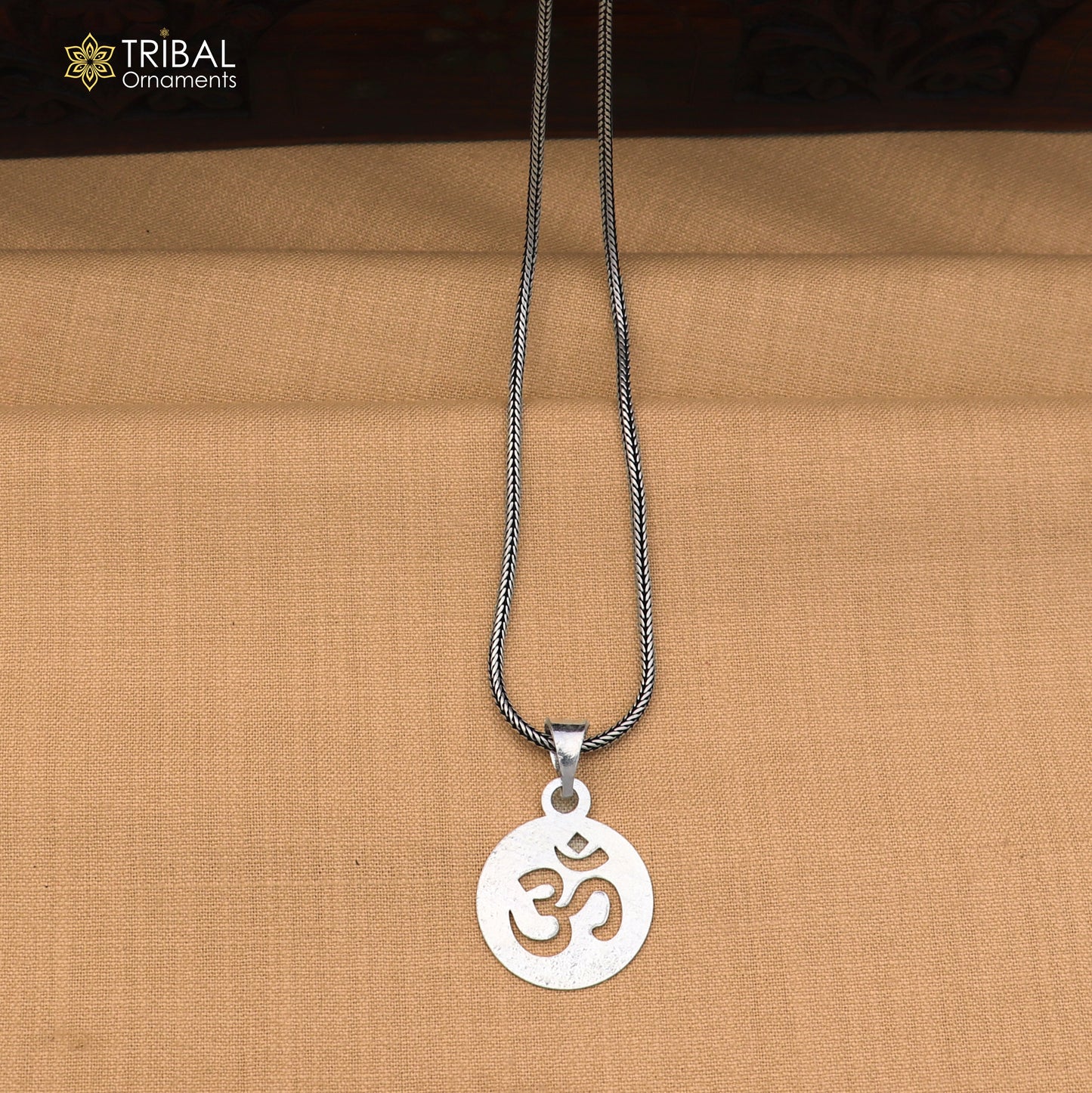 925 sterling silver Om design pendant with chain stylish unisex jewelry nsp1147