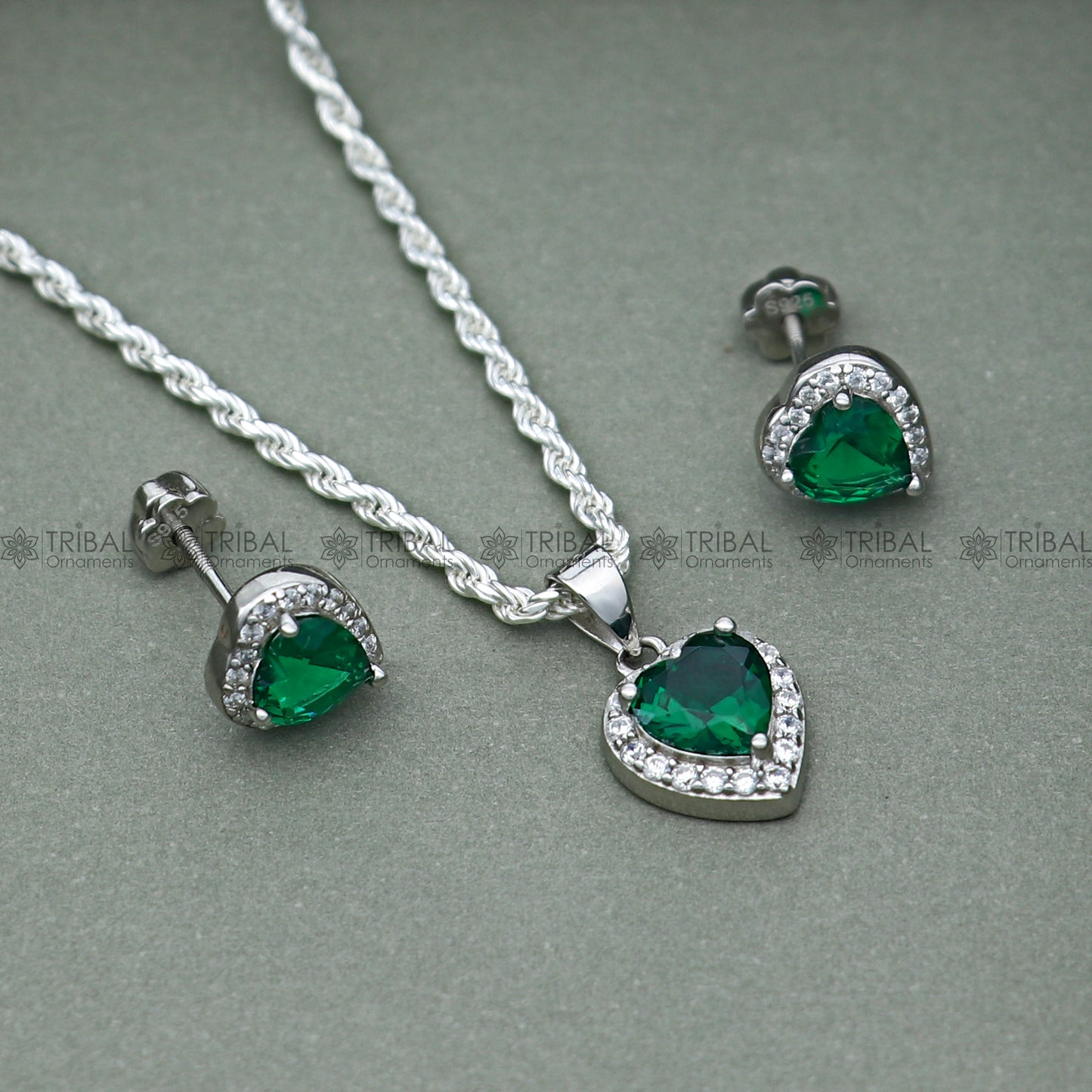 925 Sterling silver green diamond (emerald) heart shape pendant set nsp967