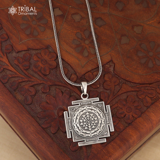 925 sterling silver shree Yantra Pendant with chain tribal jewellery nsp1097