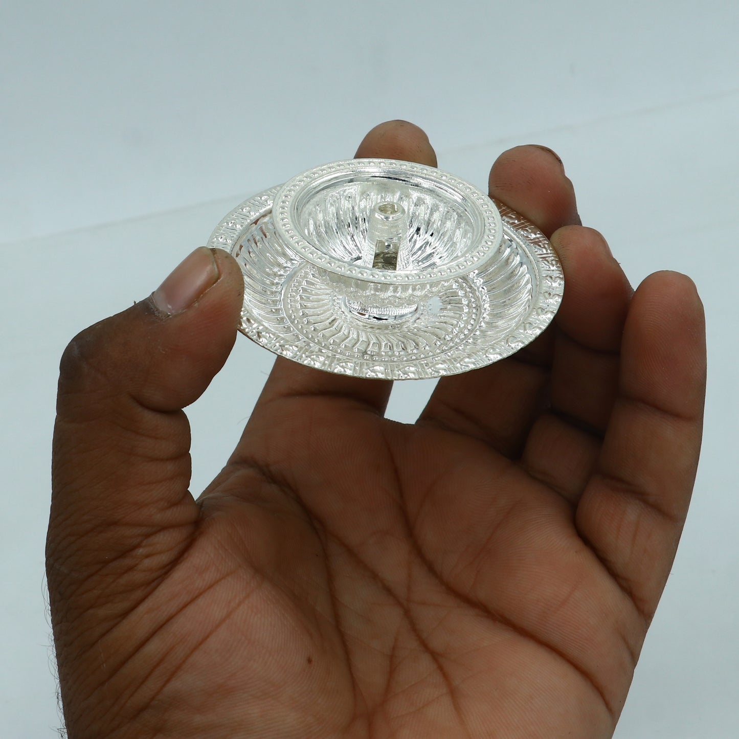 925 fine sterling silver chitai work kandrai work design oil lamp, silver Deepak, silver temple article, puja utensils art su1326