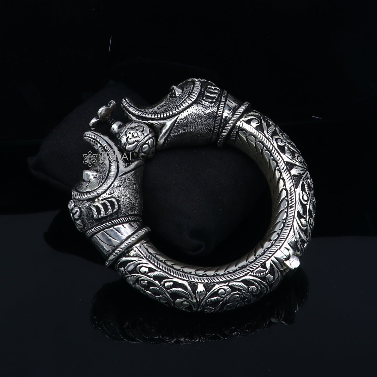 925 sterling silver handmade chitai work elephant face fabulous vintage bangle bracelet kada, garba and dancing ethnic jewelry NSK843