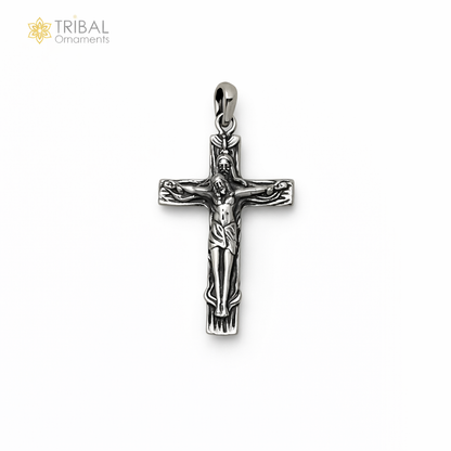 925 Sterling silver crucifix pendant necklace with Jesus cross design, vintage oxidized Christian jewelry on a white background.
