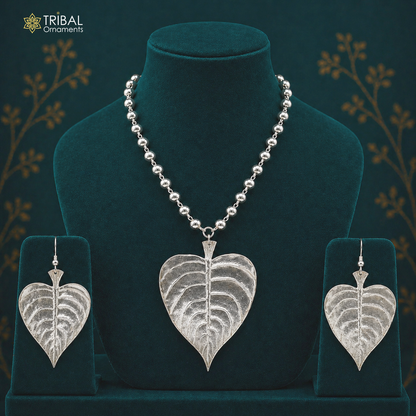 Sterling silver vintage peepal tree leaf pendant with beaded tribal necklace, ethnic jewelry set by TRIBAL ORNAMENTS