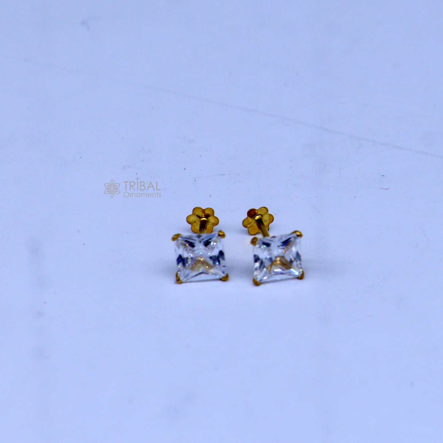 14Kt yellow gold white diamond stud earring for unisex er194