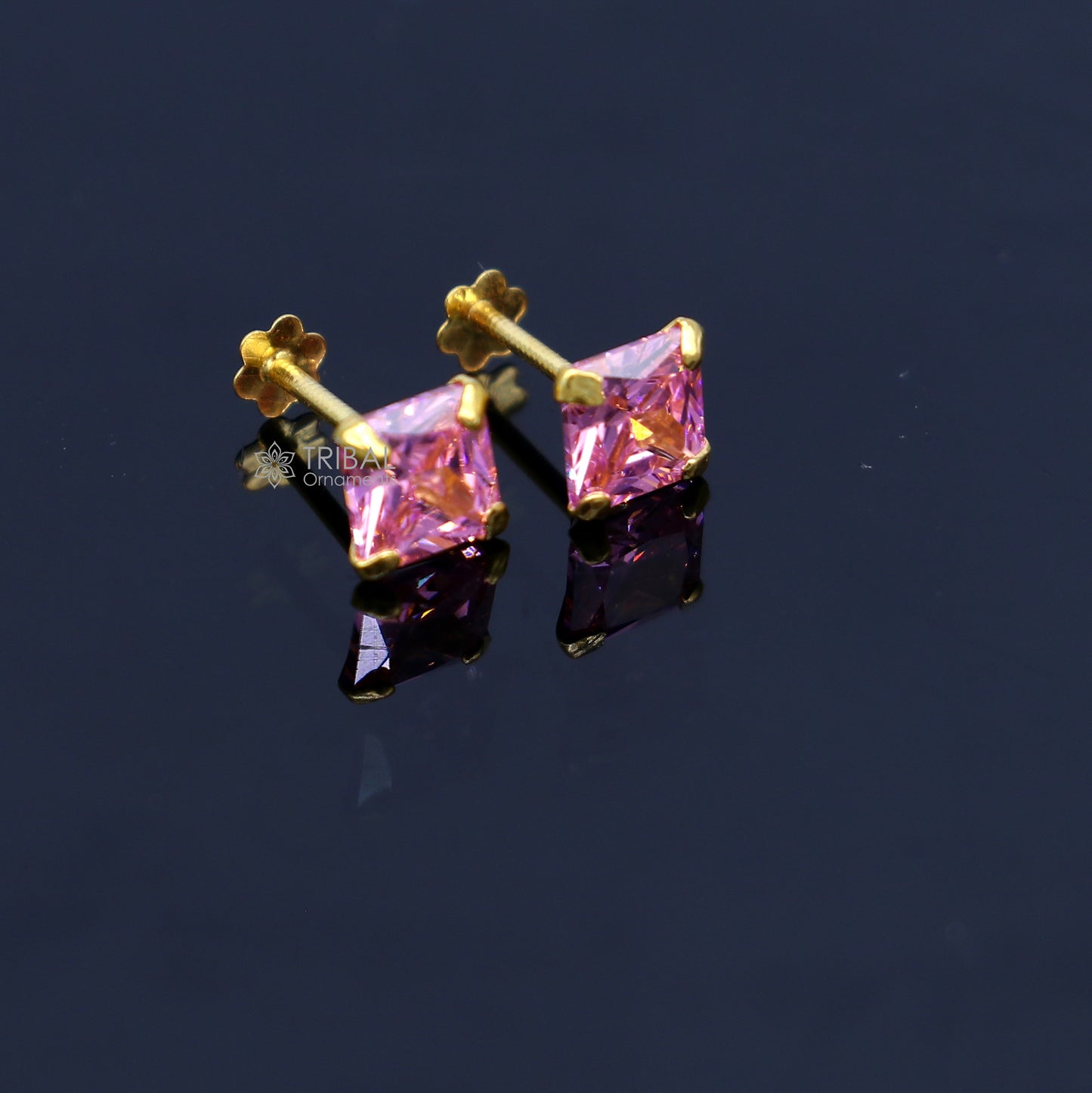 14Kt yellow gold baby pink diamond stud earring for unisex er196