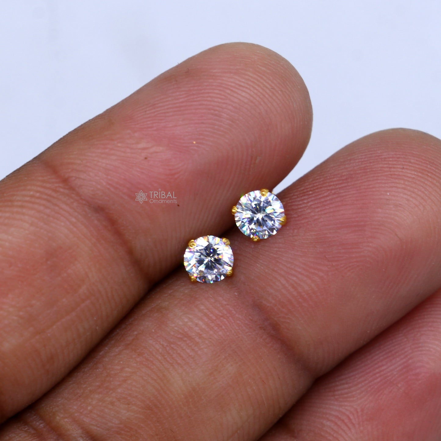 14Kt yellow gold white diamond stud earring for unisex er198