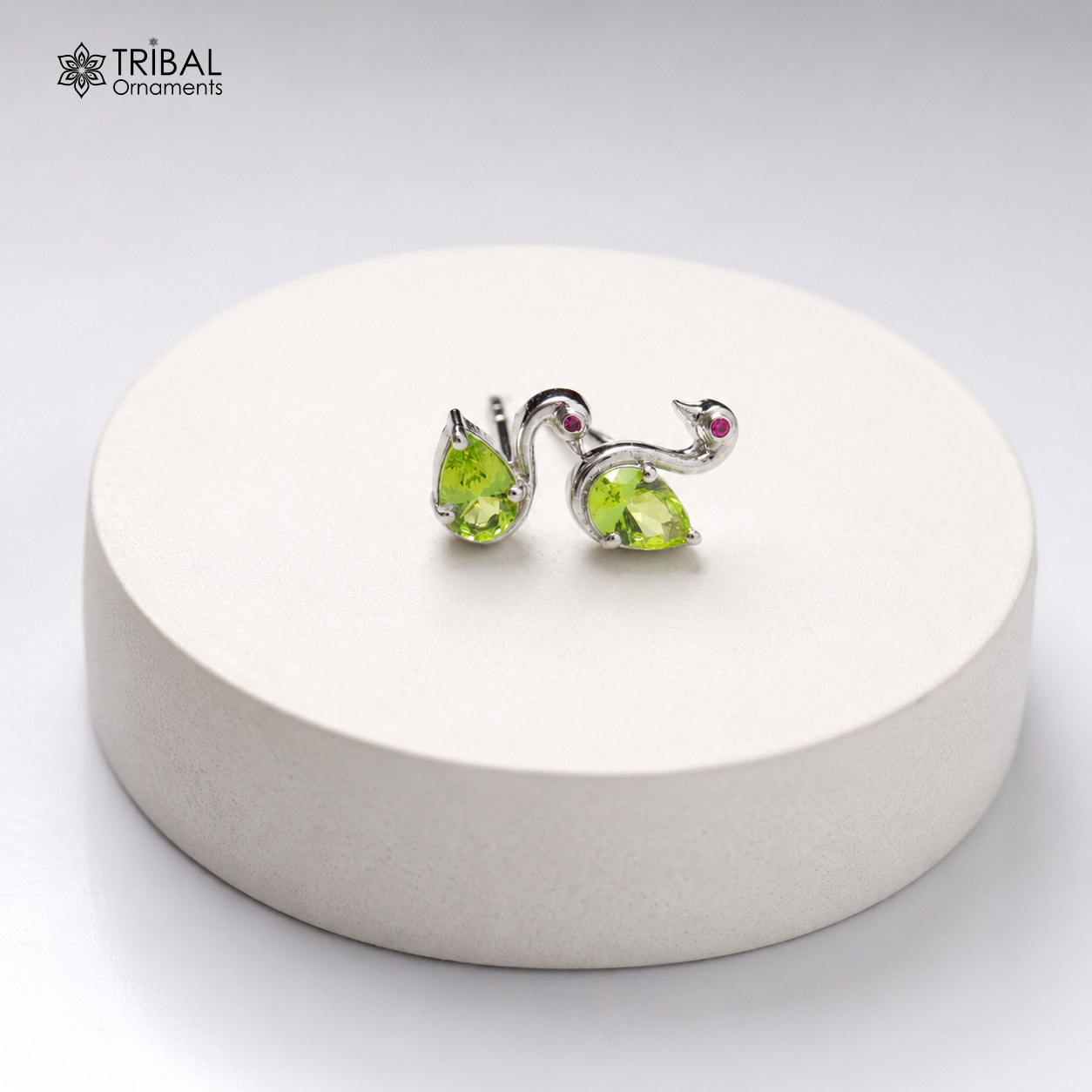 925 sterling silver gorgeous swan shape stone stud earring jewelry er332
