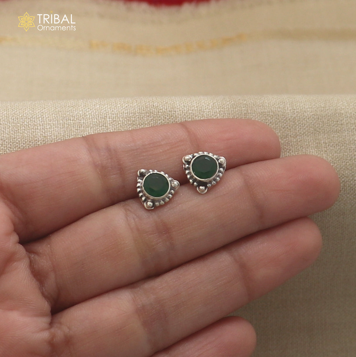 925 sterling silver round shape green stone stud earring best unisex jewelry er366