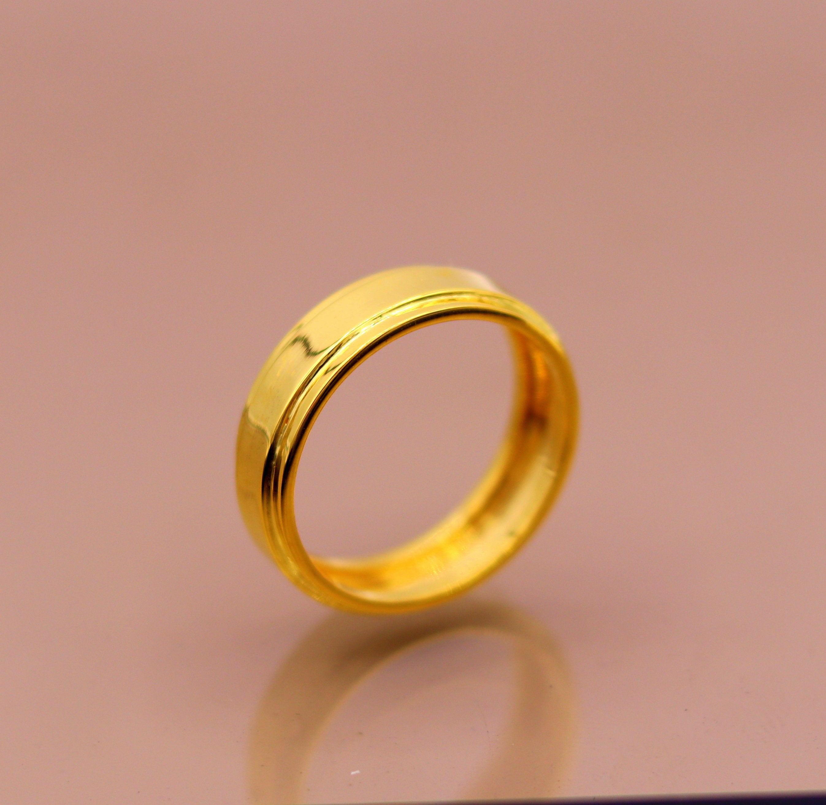Unisex Oval custom signet ring in solid gold, RN386 - Elegant Jewel Box |  Fine Jewellery