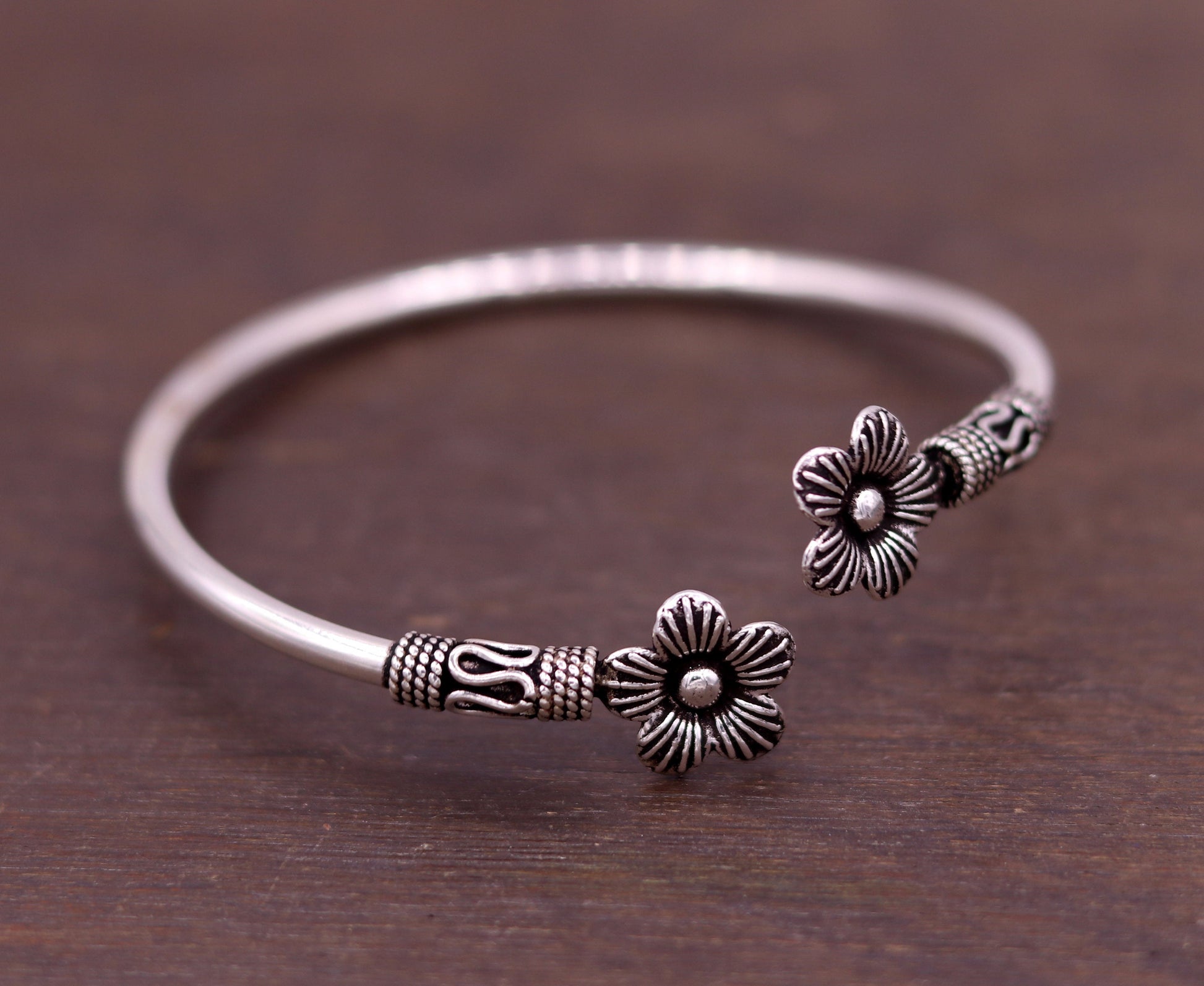 Excellent handmade flower shape design 925 sterling silver gorgeous bangle bracelet kada tribal gifting jewelry nsk154 - TRIBAL ORNAMENTS