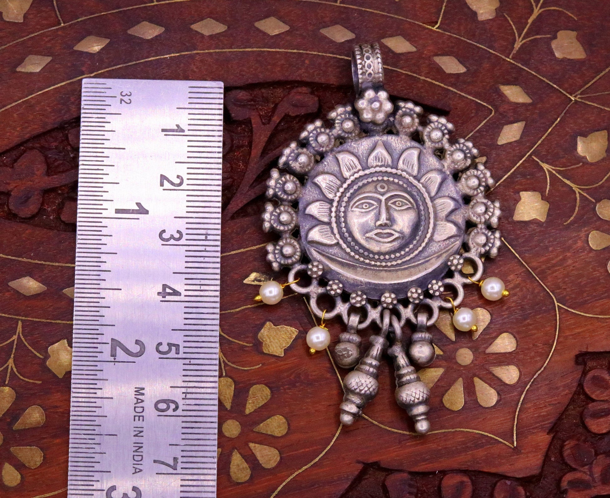 925 sterling silver handmade excellent sun face pendant with hangings, excellent tribal belly dance jewelry from Rajasthan India nsp288 - TRIBAL ORNAMENTS