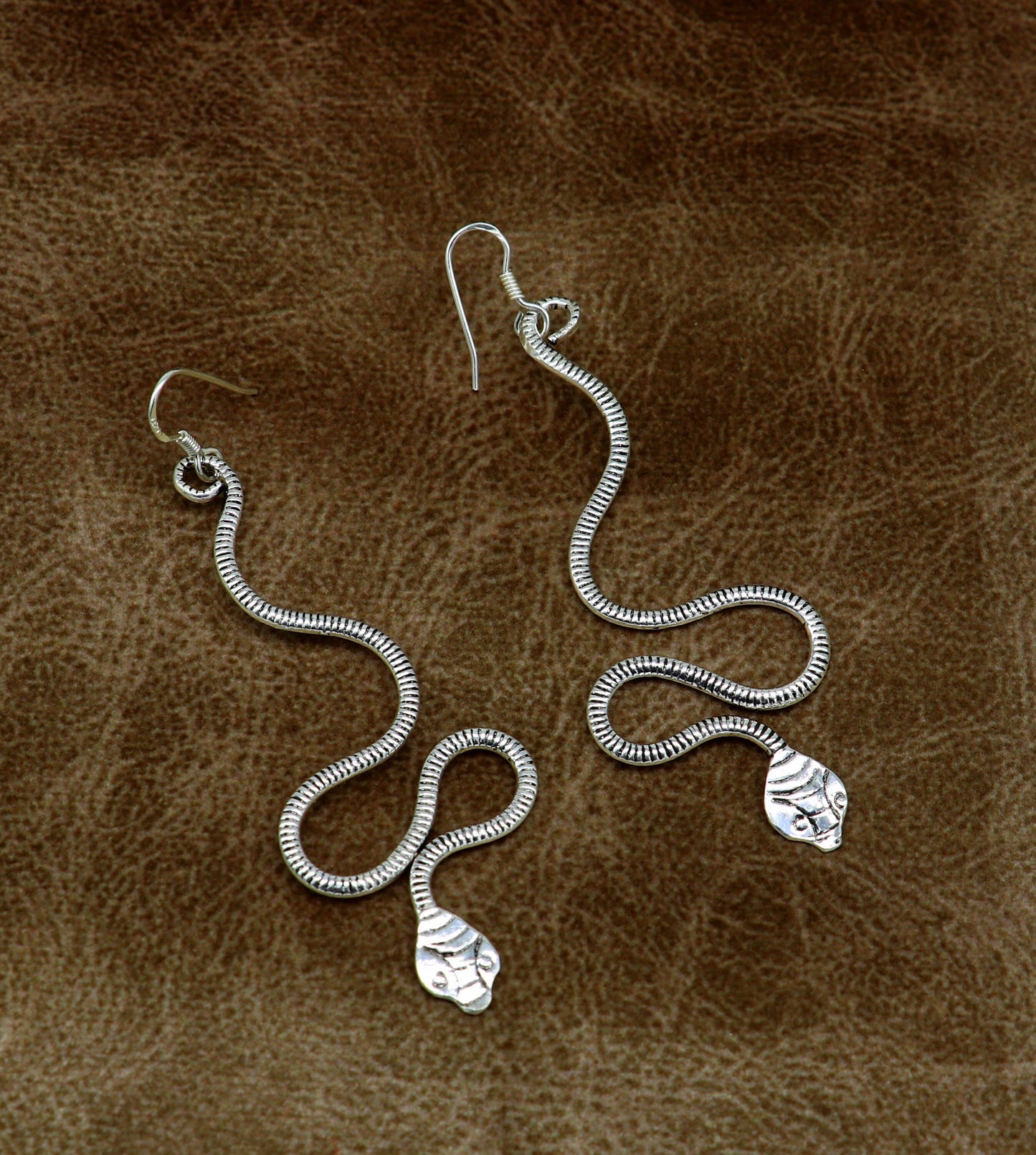 Pure 925 sterling silver handmade snake design hoop earring, excellent designer unique stylish vintage antique earring brides jewelry ear604