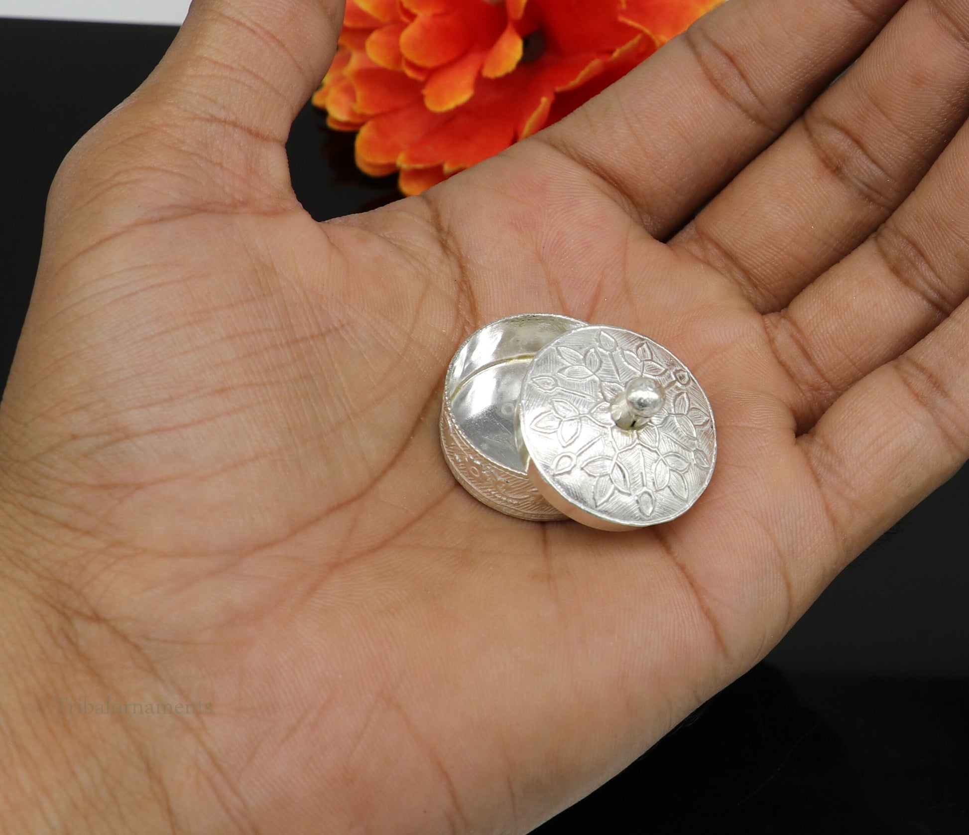925 sterling silver trinket box, kajal box/casket box bridal round shape Sindur box collection, container box, eyeliner box gifting stb184 - TRIBAL ORNAMENTS