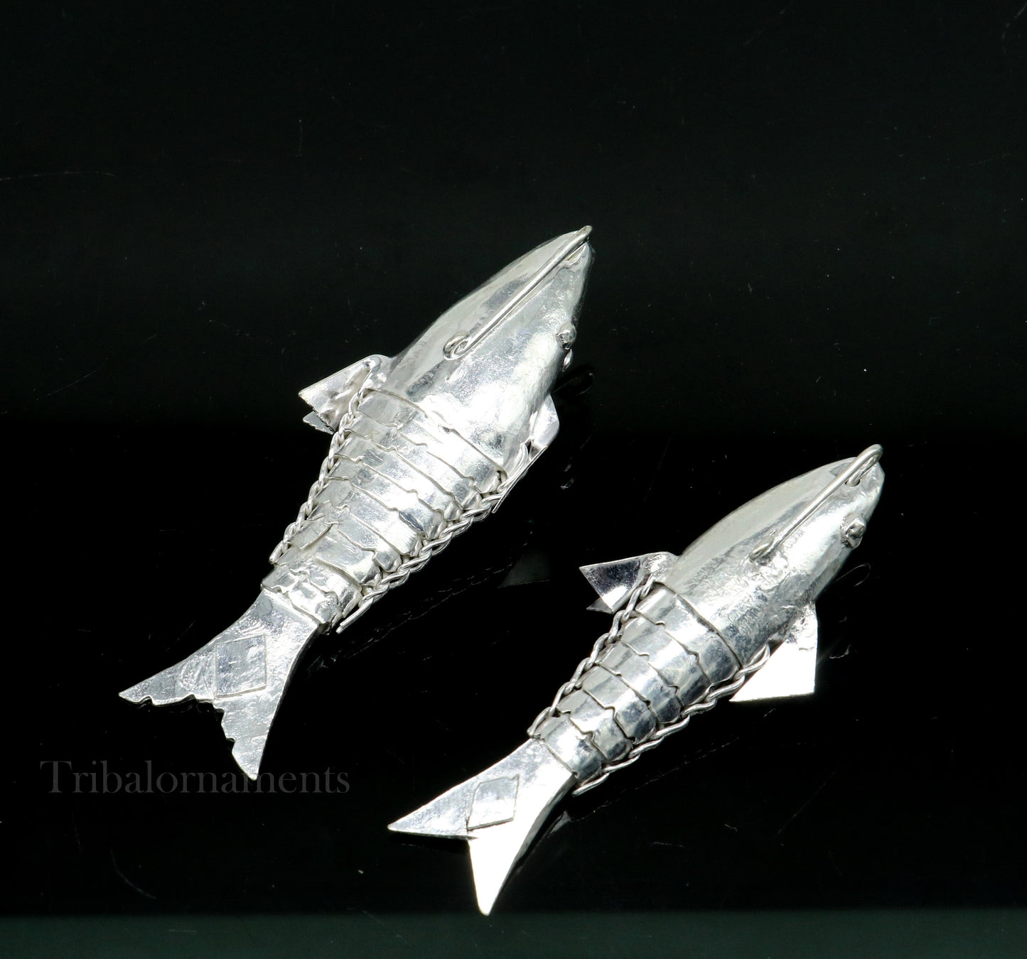 Solid silver handmade silver fish, Lord vishnu avatar Matsya, Silver Puja Fish For Prosperity And Good Luck, best collectible art su561